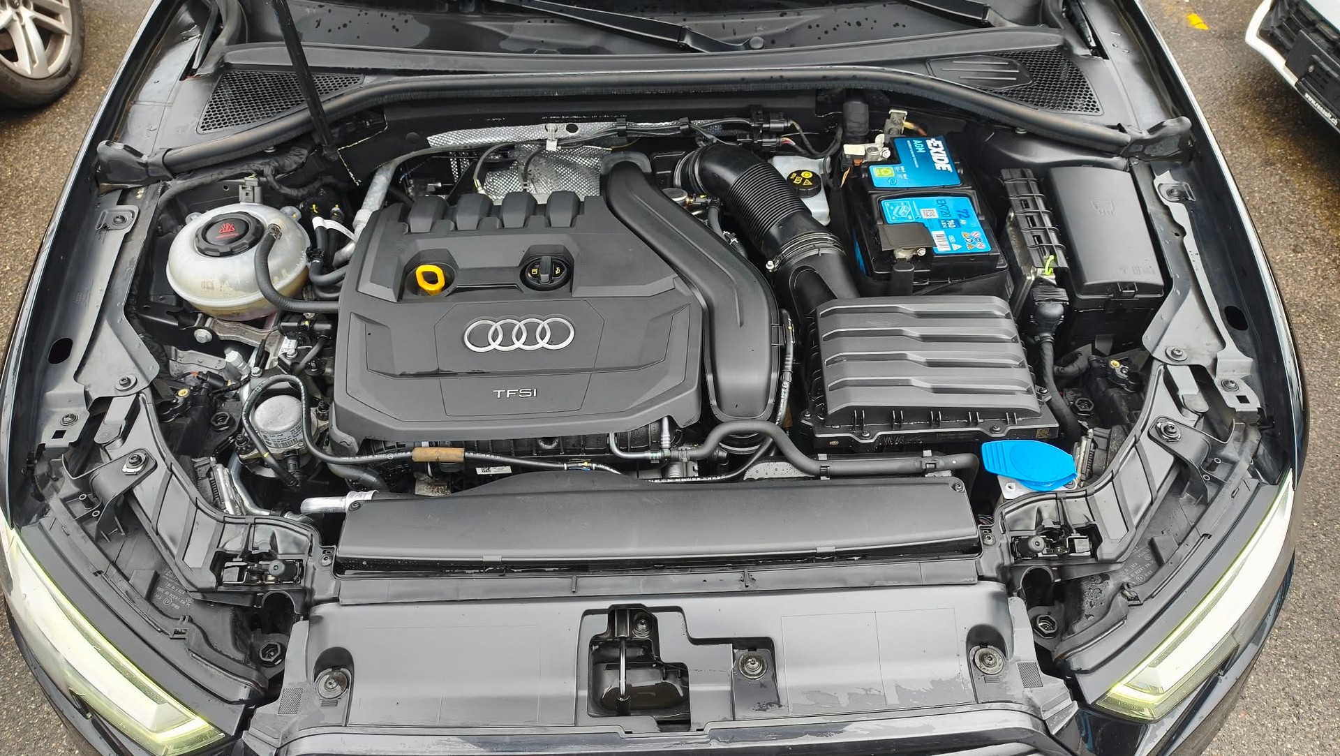 AUDI A3 Sportback 1.5 TFSI S-tronic-image-12