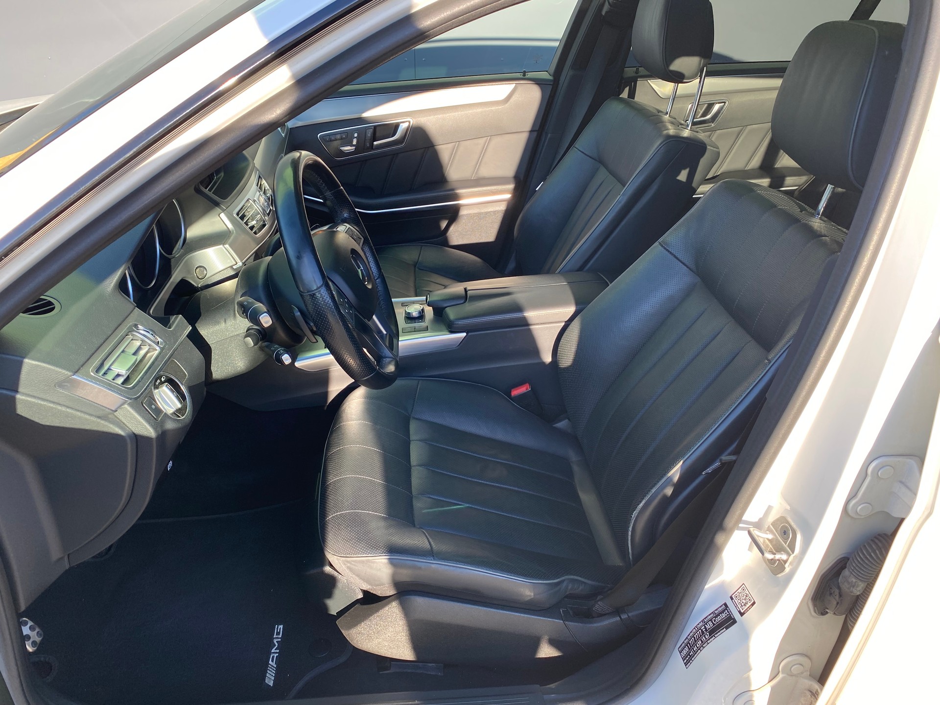 MERCEDES-BENZ E 350 BlueTEC AMG Line 4Matic 7G-Tronic-image-12