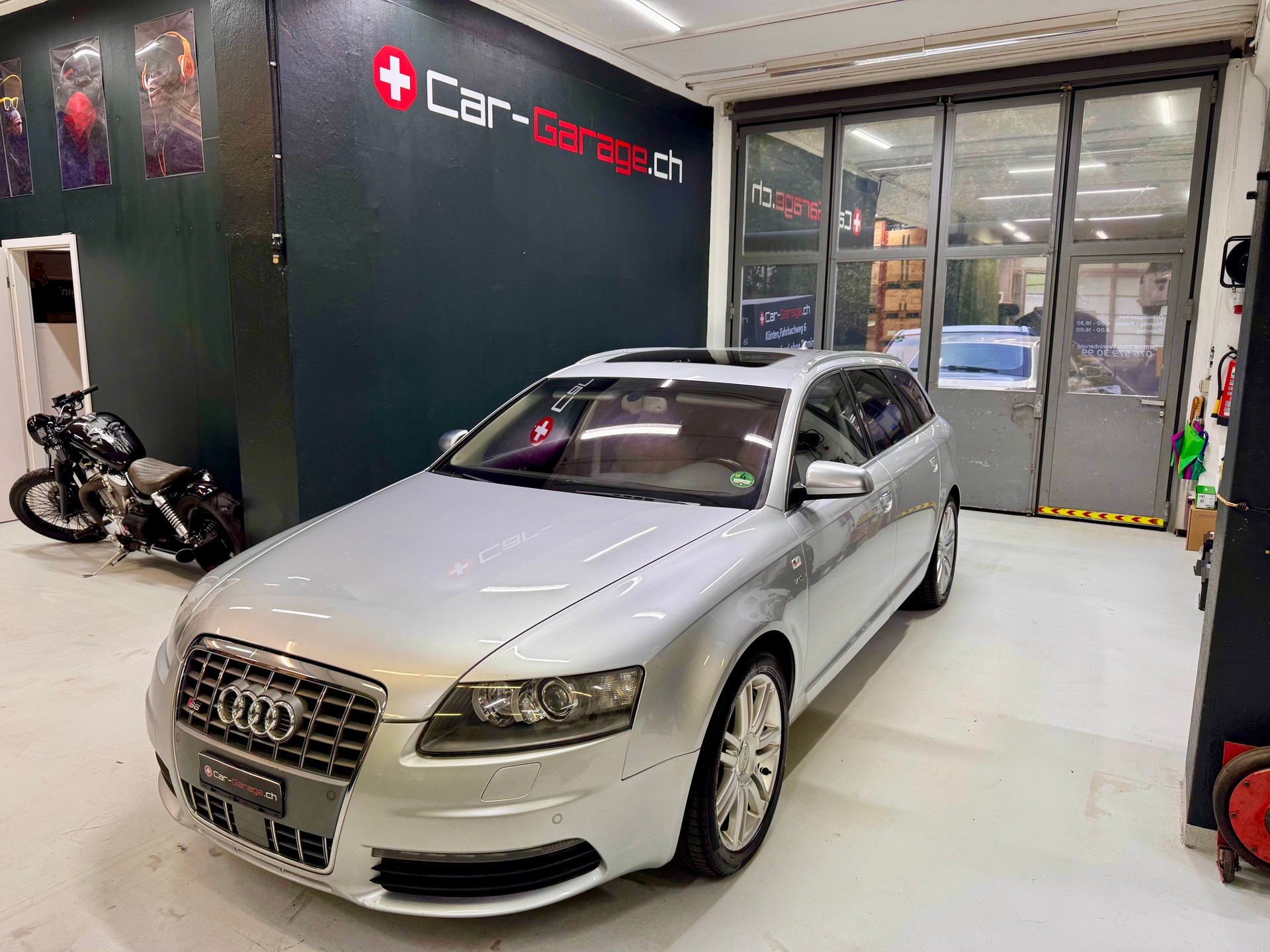 AUDI S6 Avant 5.2 V10 quattro tiptronic