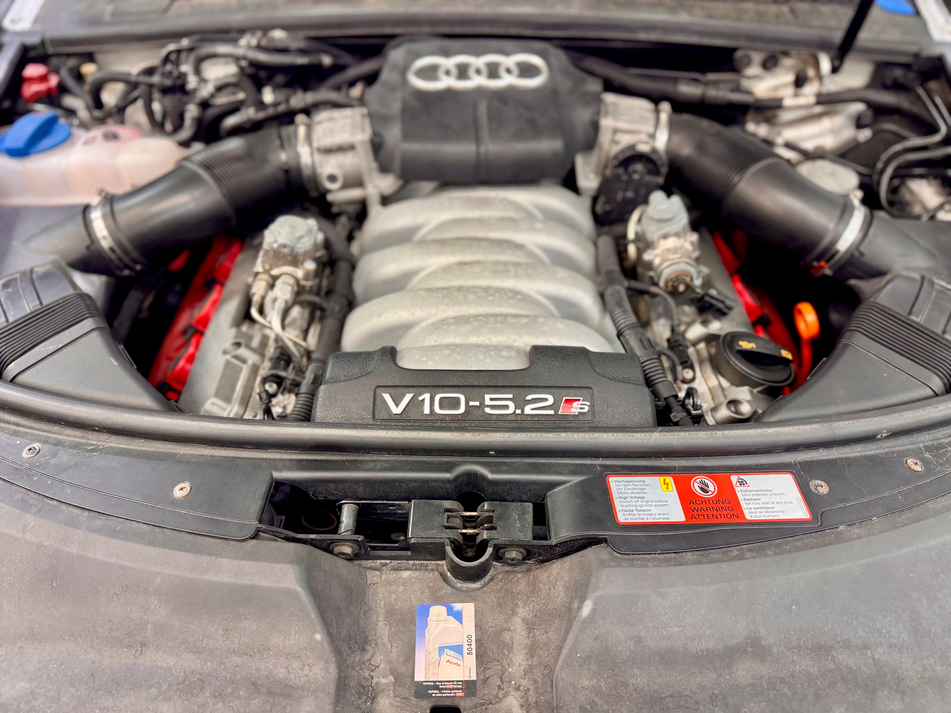 AUDI S6 Avant 5.2 V10 quattro tiptronic-image-10