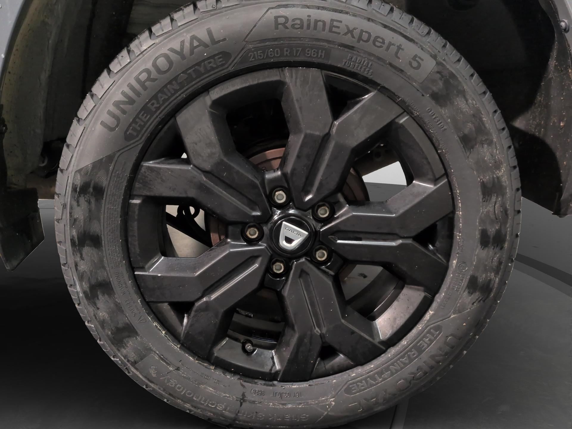 DACIA Duster TCe 150 Extreme 4x4-image-26
