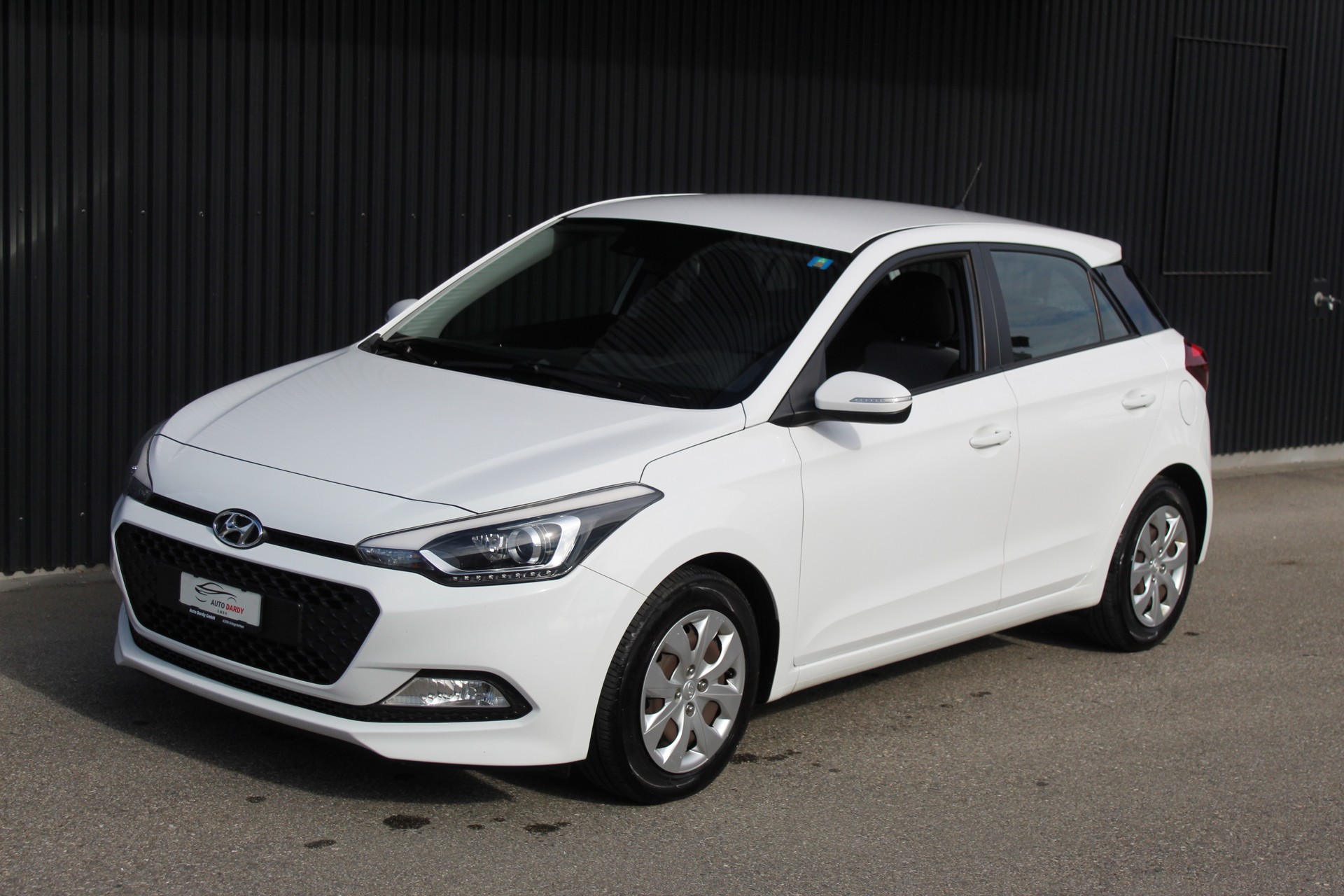 HYUNDAI i20 1.2 Amplia-image-6
