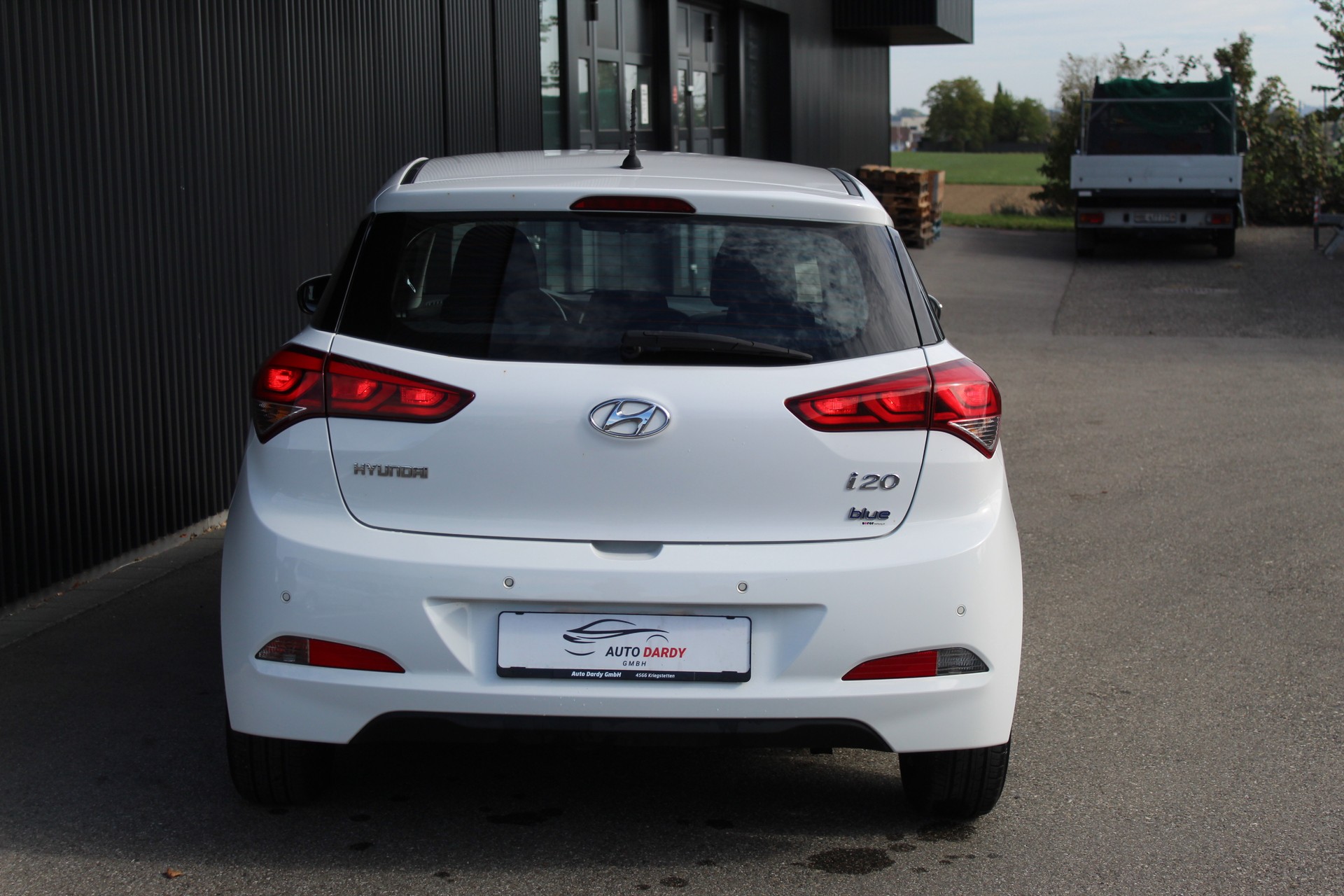 HYUNDAI i20 1.2 Amplia-image-3