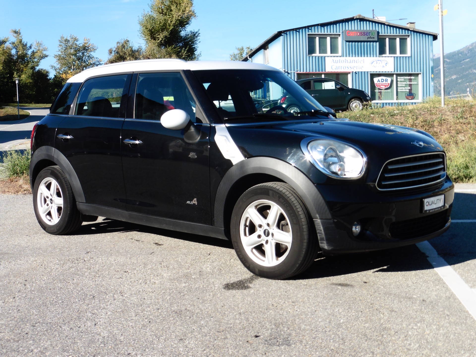 MINI Countryman Cooper ALL4-image-2