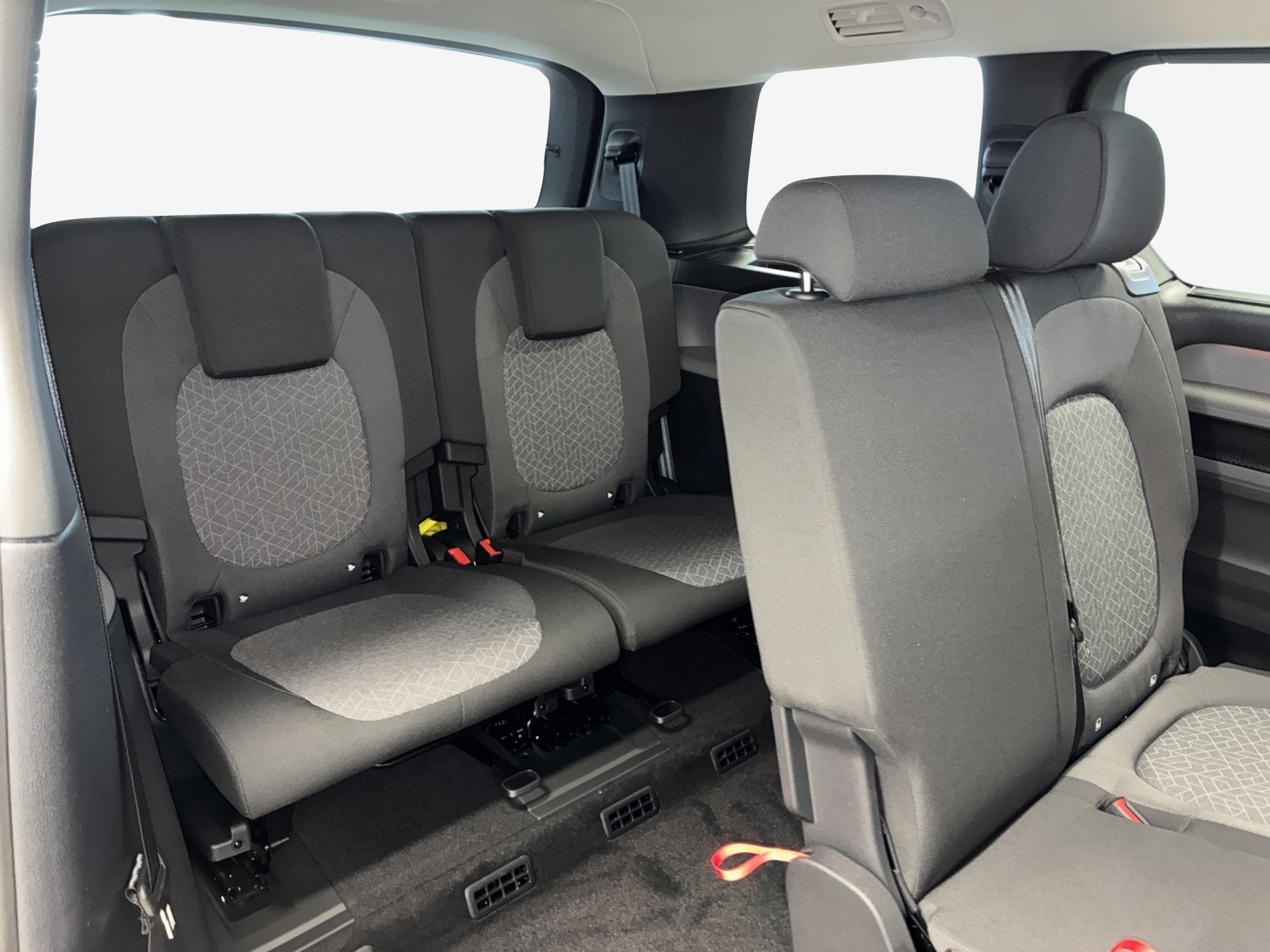 VW ID.Buzz LWB Pro-image-13