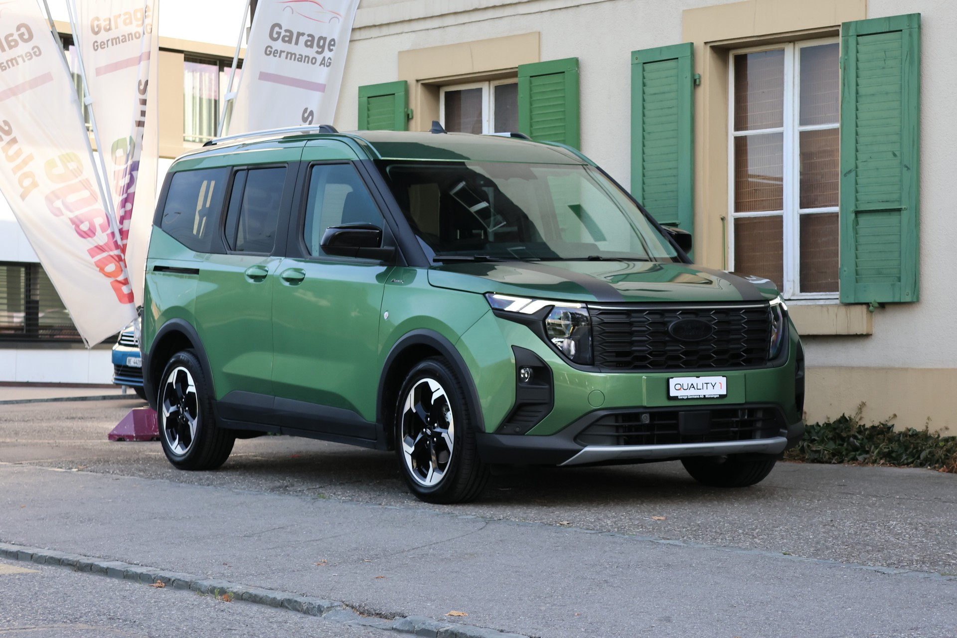 FORD Tourneo Courier 1.0 EcoBoost Active Automat (CH)-image-3