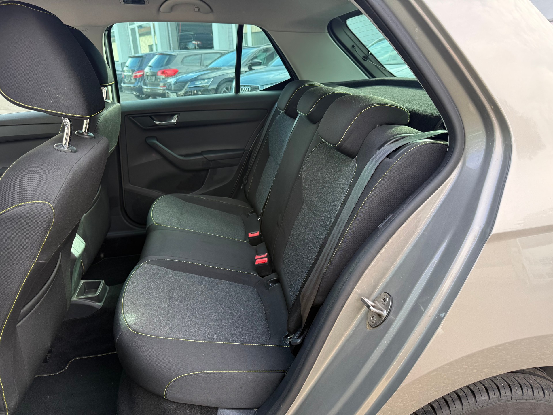 SKODA Fabia 1.0 TSI Soleil-image-9