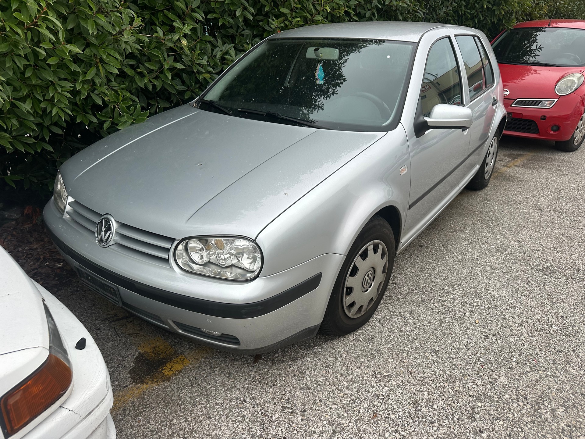 VW Golf 1.6 Comfortline Generation Automatic-image-1
