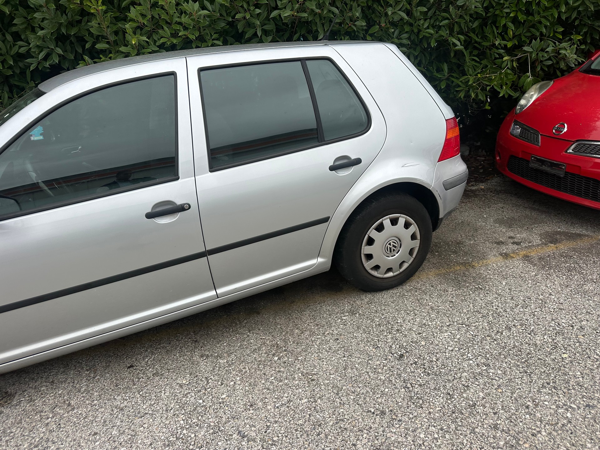VW Golf 1.6 Comfortline Generation Automatic-image-4
