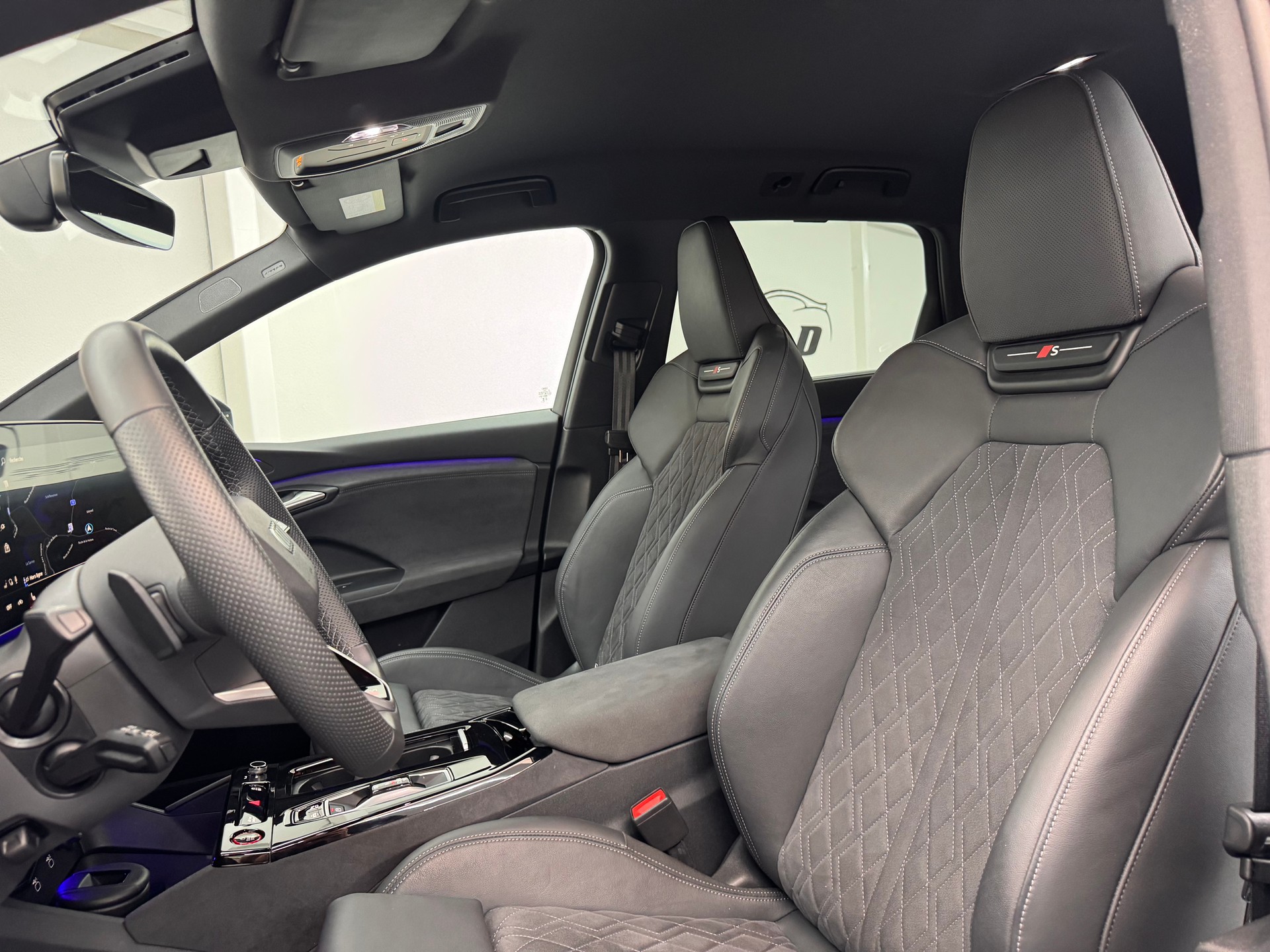 AUDI SQ6 e-tron quattro-image-11