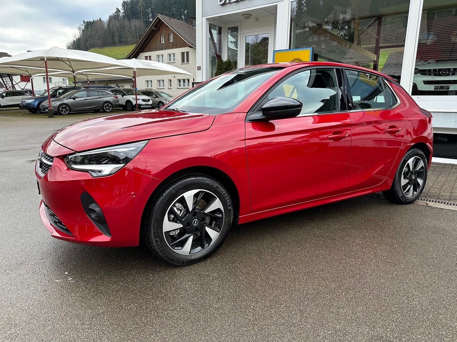 OPEL Corsa-e Elegance-showroom-element-2