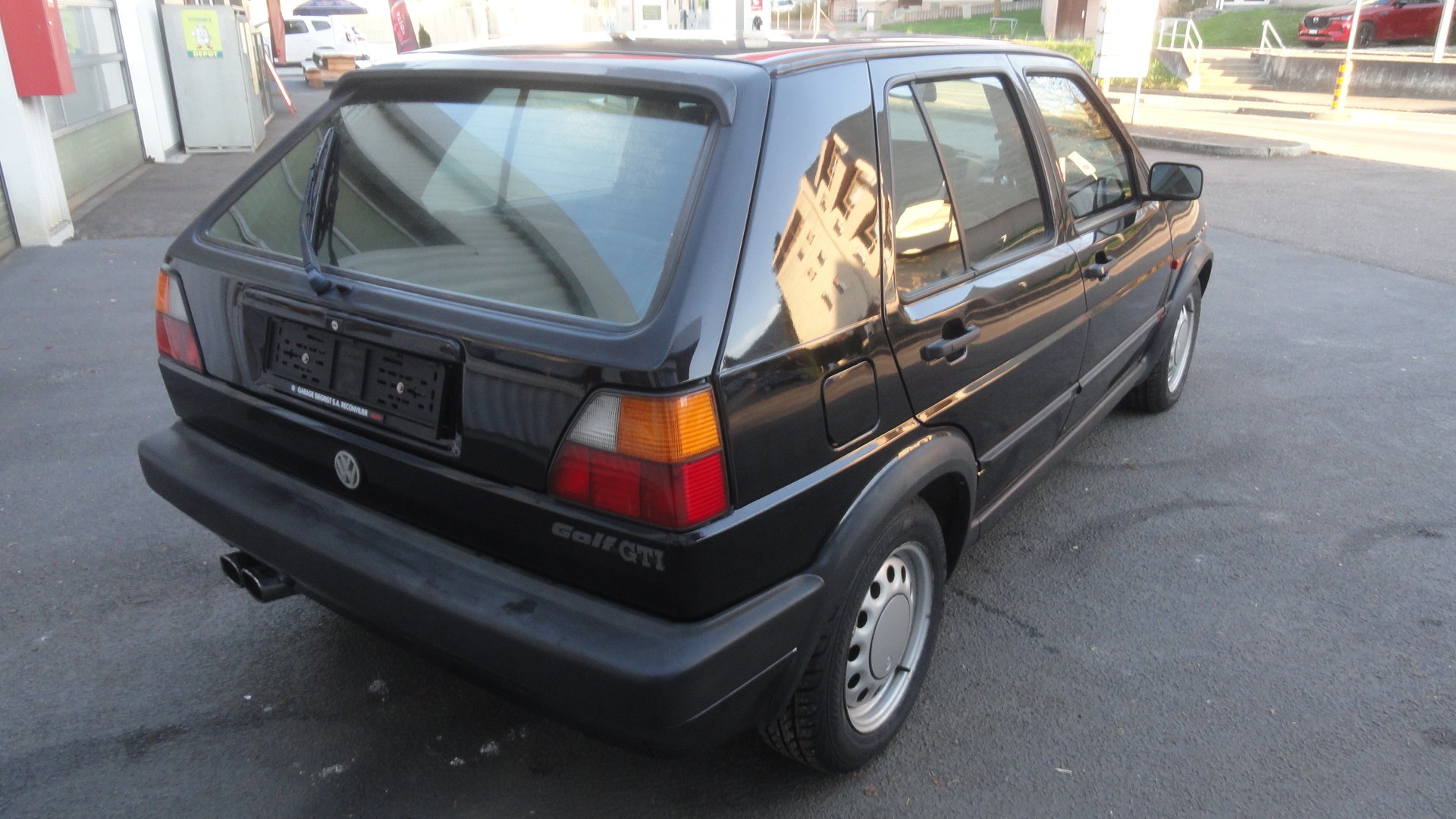 VW Golf 1800 GTI-image-5