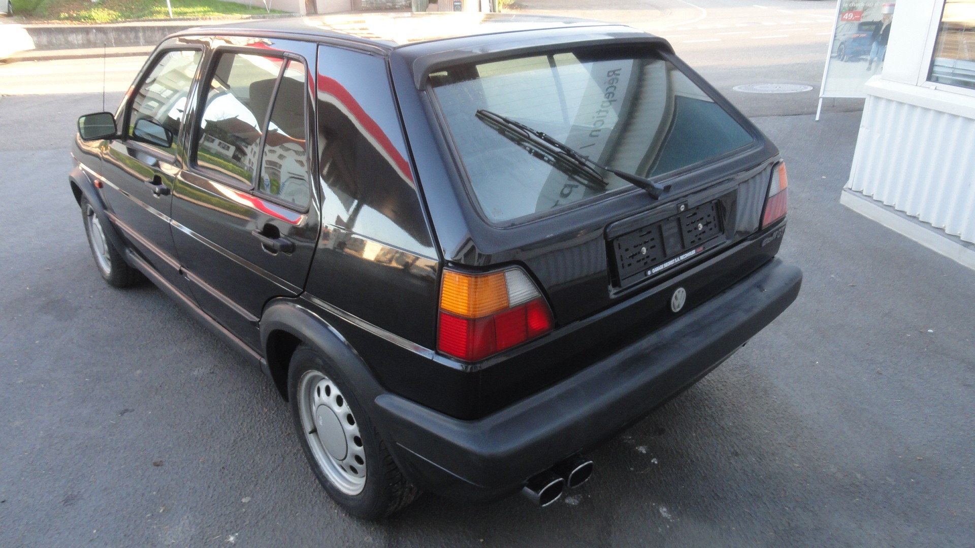 VW Golf 1800 GTI-image-3