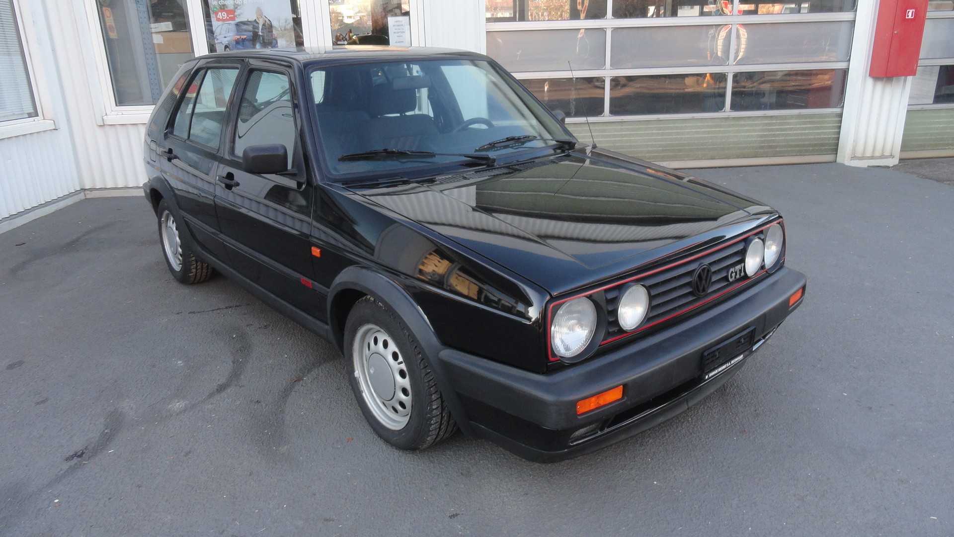 VW Golf 1800 GTI-image-7