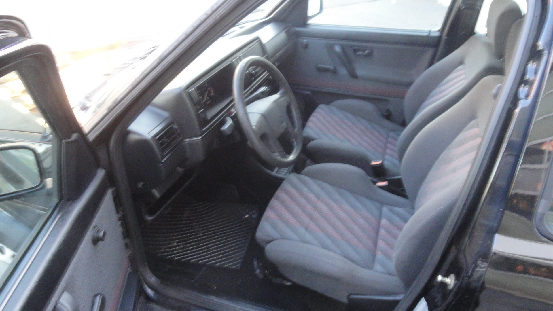 VW Golf 1800 GTI-image-8