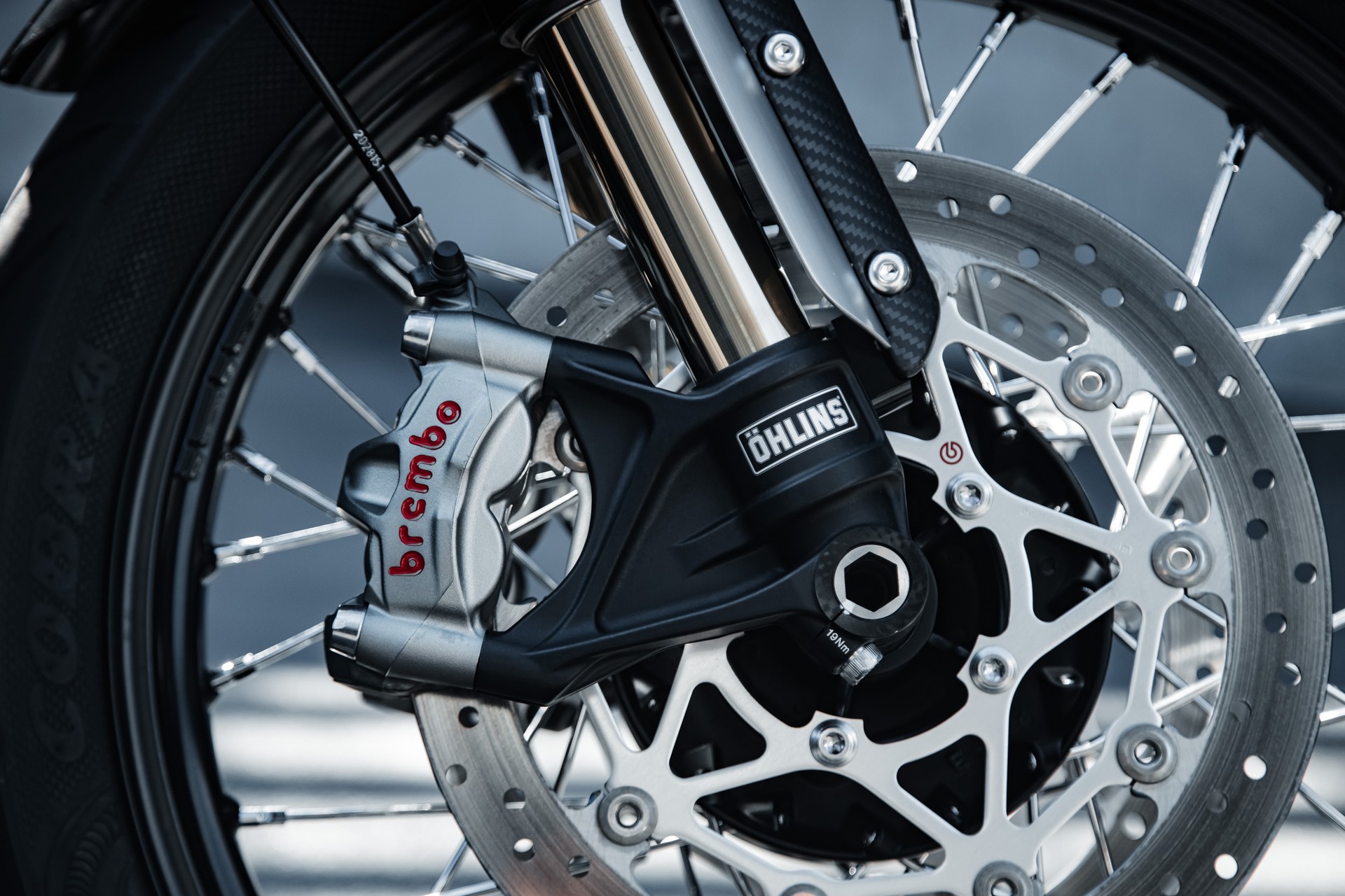 TRIUMPH Bonneville 1200 Bobber-image-8