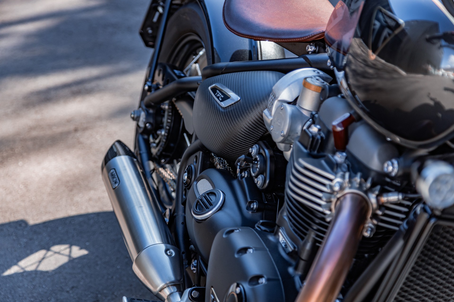 TRIUMPH Bonneville 1200 Bobber-image-12