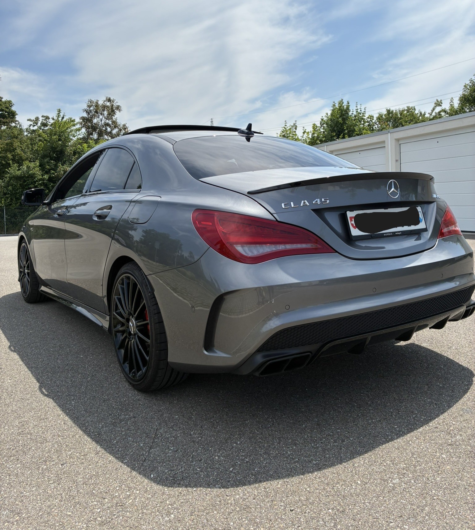 MERCEDES-BENZ CLA 45 AMG 4Matic Speedshift-image-4