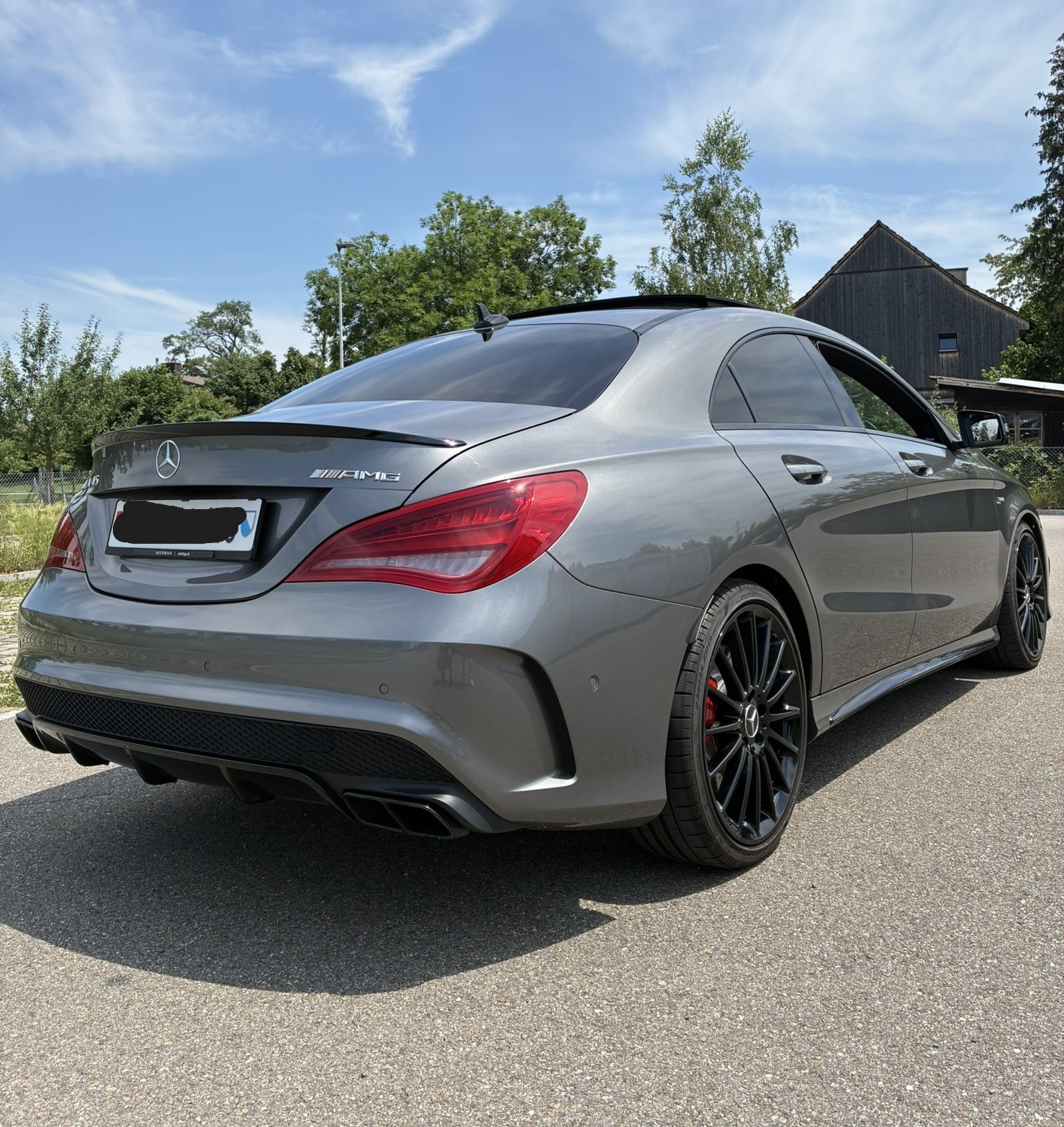 MERCEDES-BENZ CLA 45 AMG 4Matic Speedshift-image-3