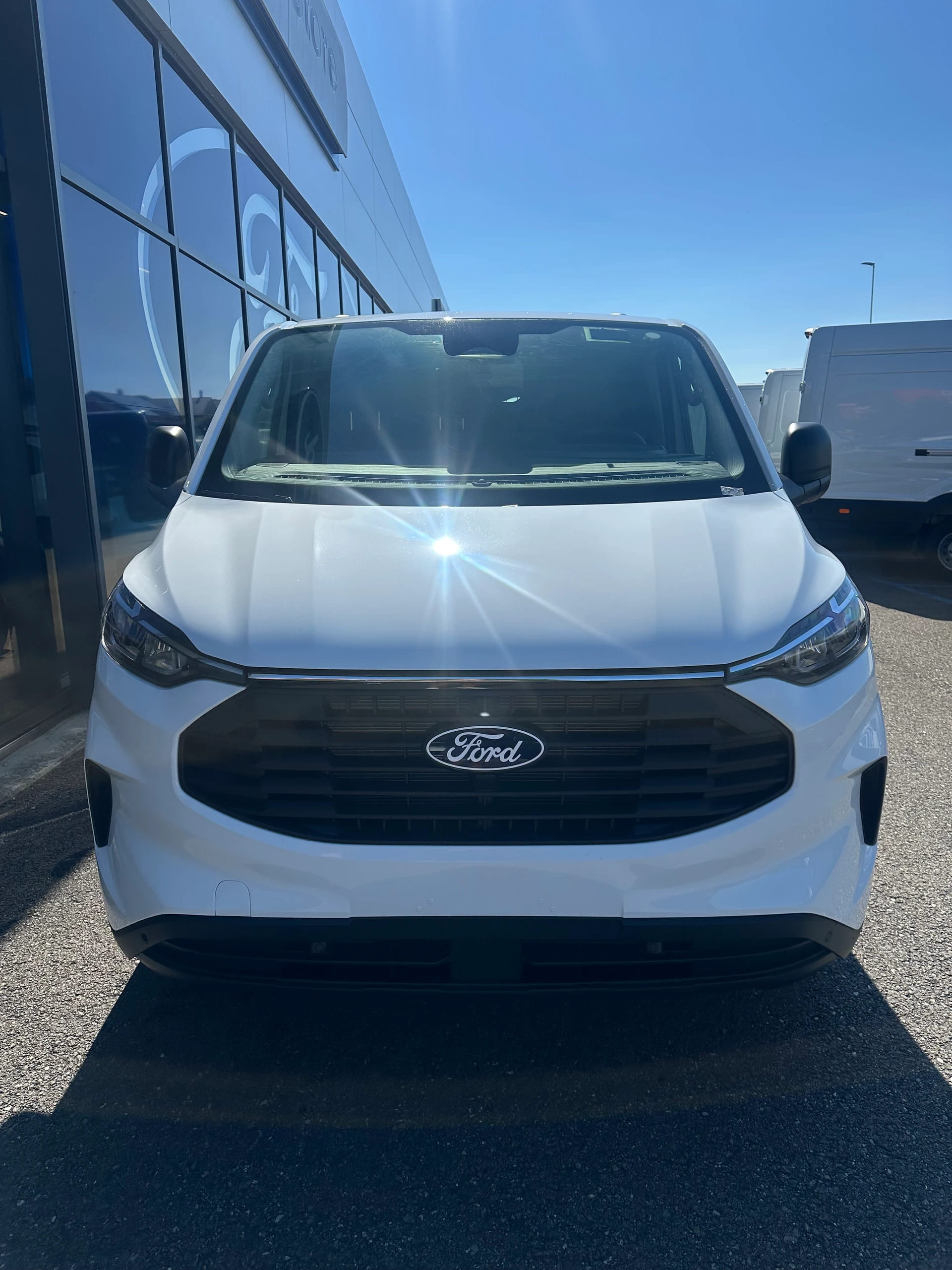 FORD Transit Custom Van 320 L2 2.0 EcoBl Trend/136CV/Man.-image-8
