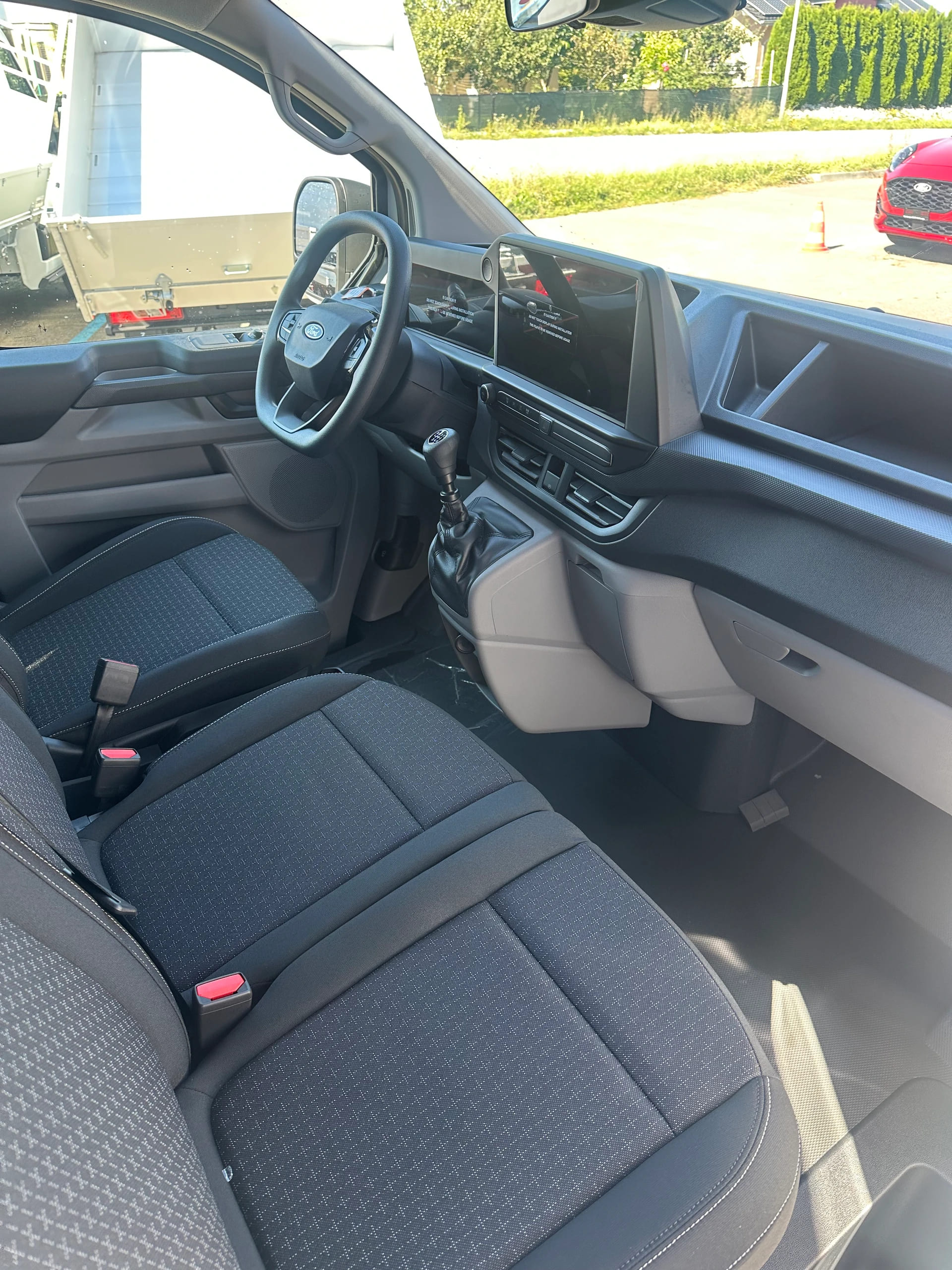 FORD Transit Custom Van 320 L2 2.0 EcoBl Trend/136CV/Man.-image-12