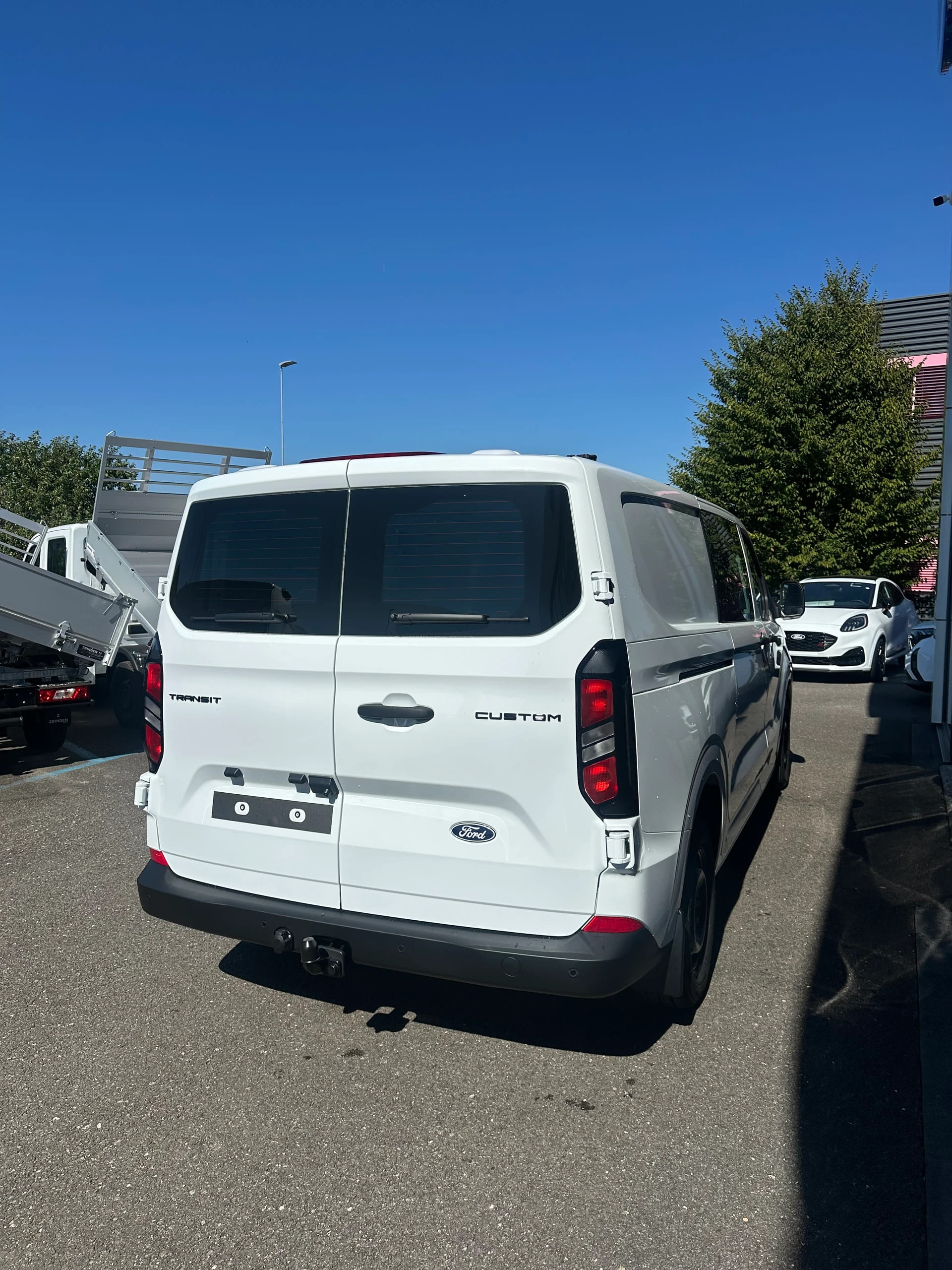 FORD Transit Custom Van 320 L2 2.0 EcoBl Trend/136CV/Man.-image-6