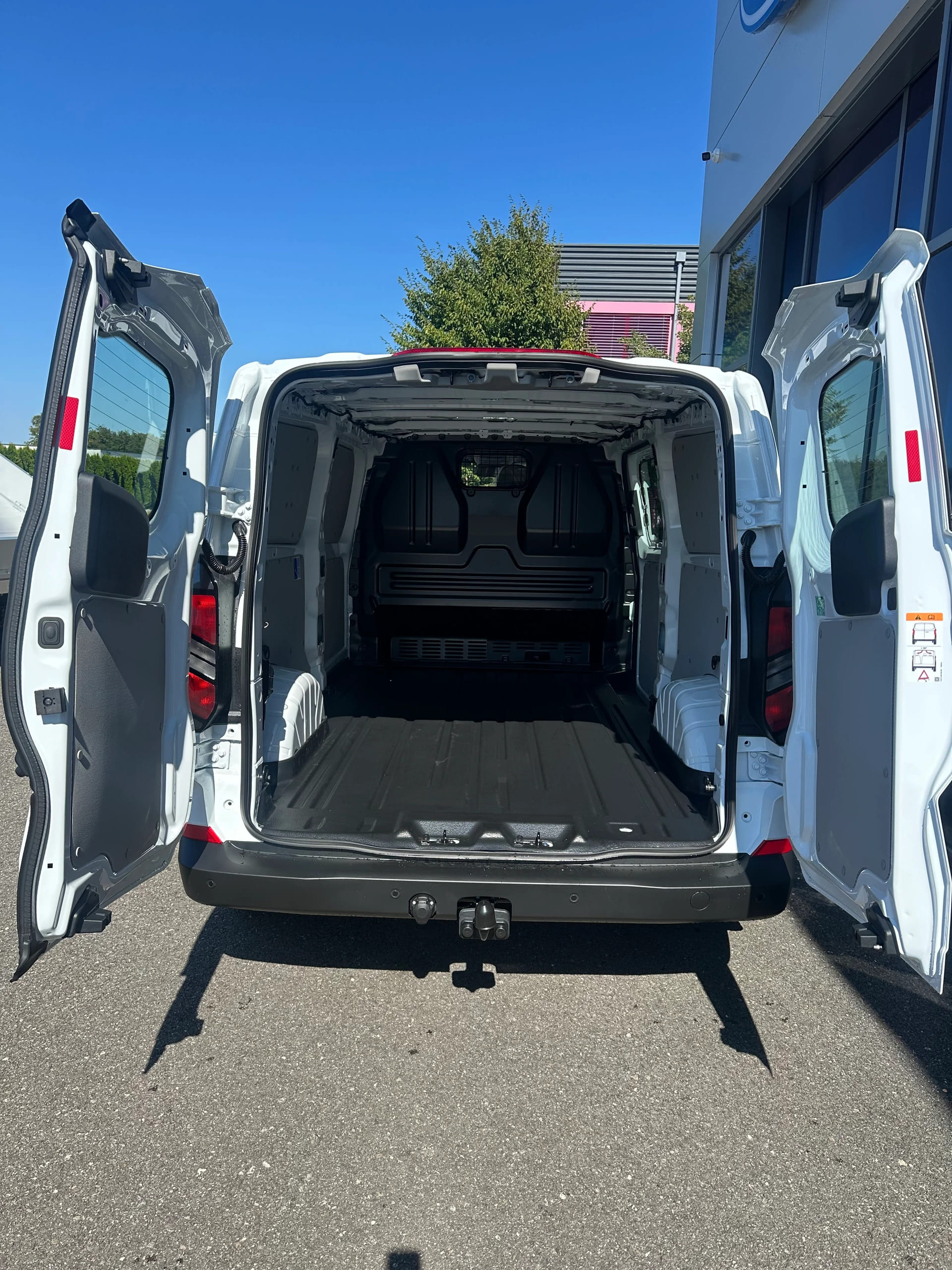 FORD Transit Custom Van 320 L2 2.0 EcoBl Trend/136CV/Man.-image-5