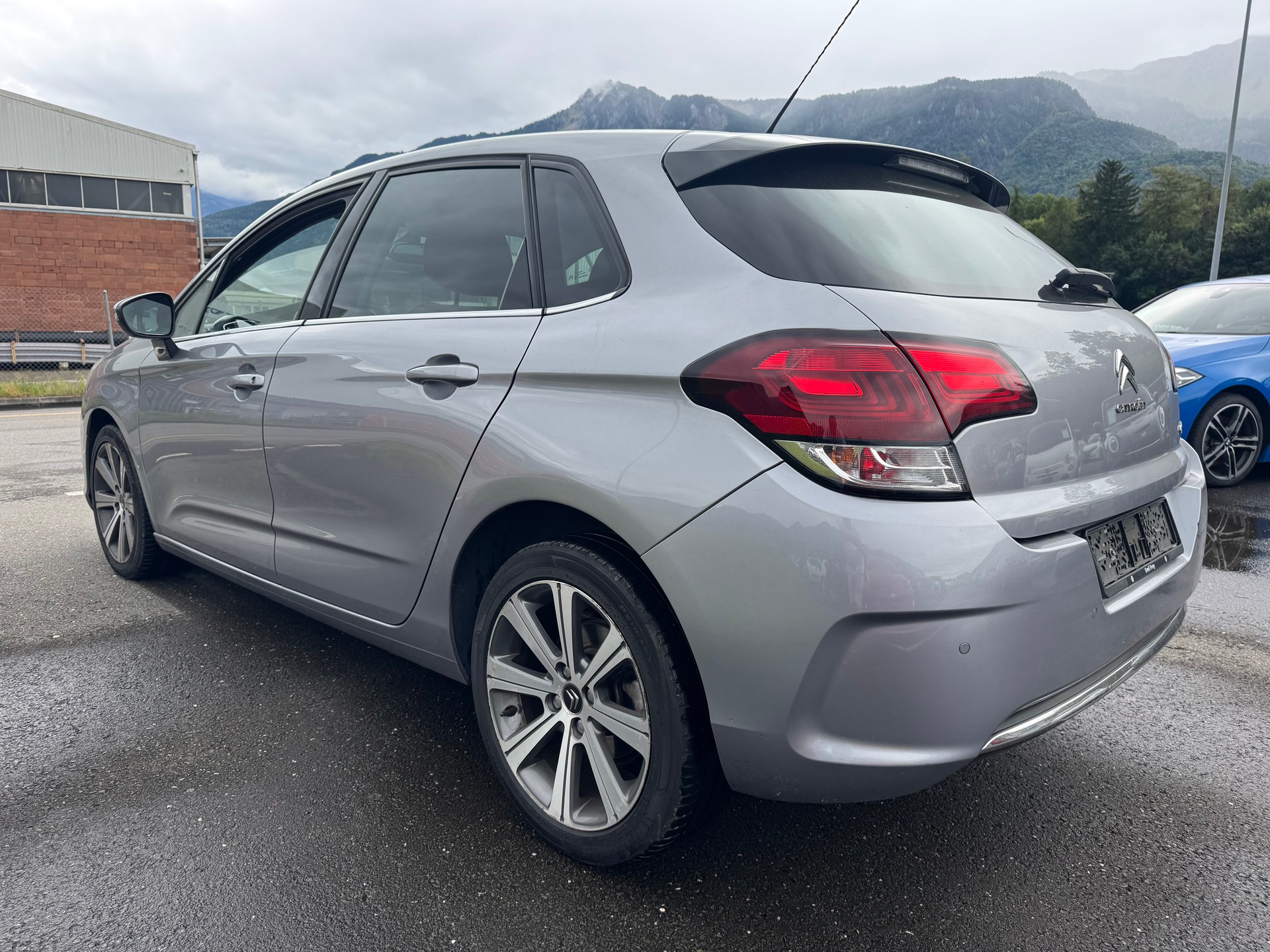 CITROEN C4 1.2 Pure Tech Feel Automatic-image-5