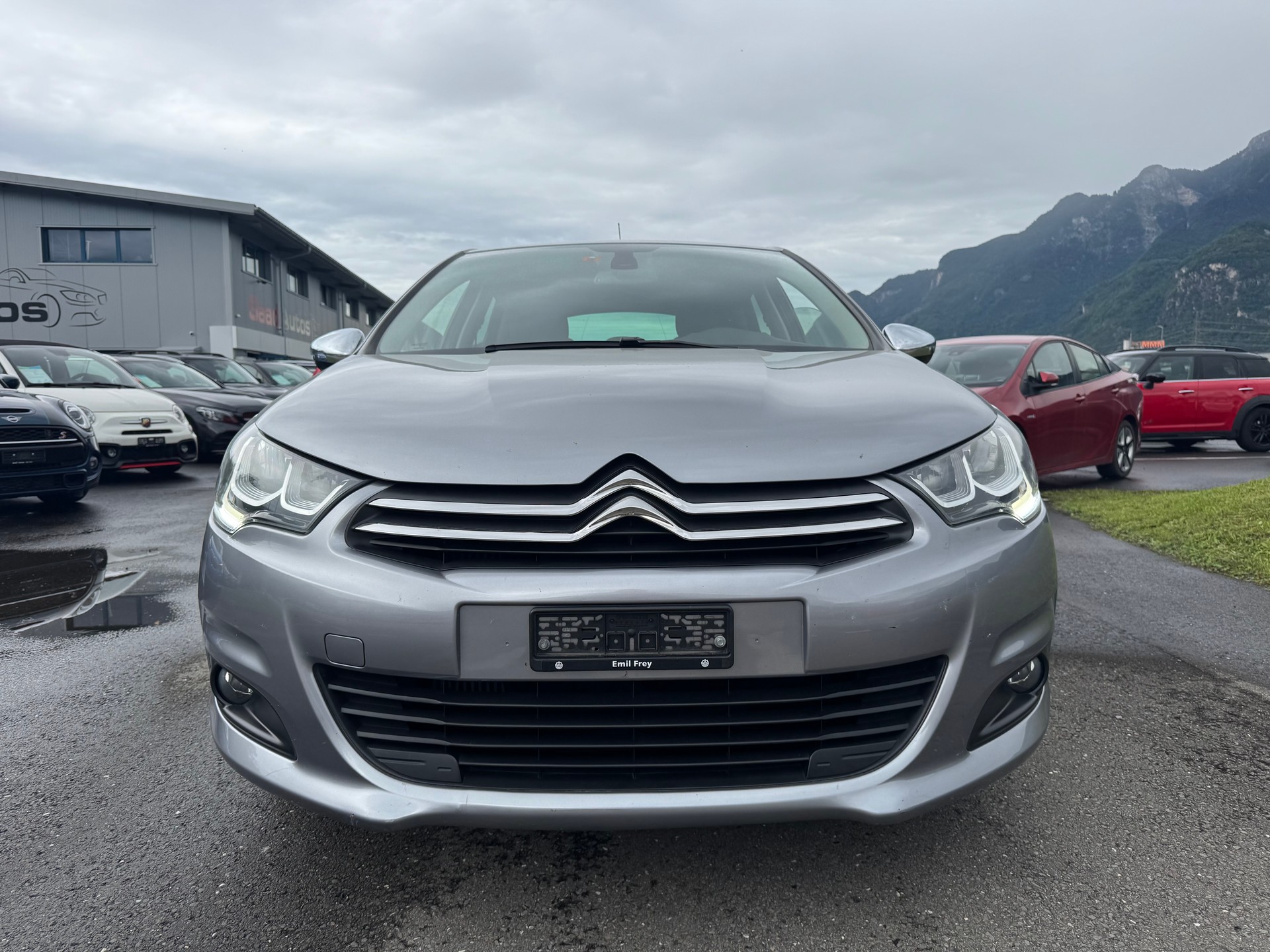 CITROEN C4 1.2 Pure Tech Feel Automatic-image-1