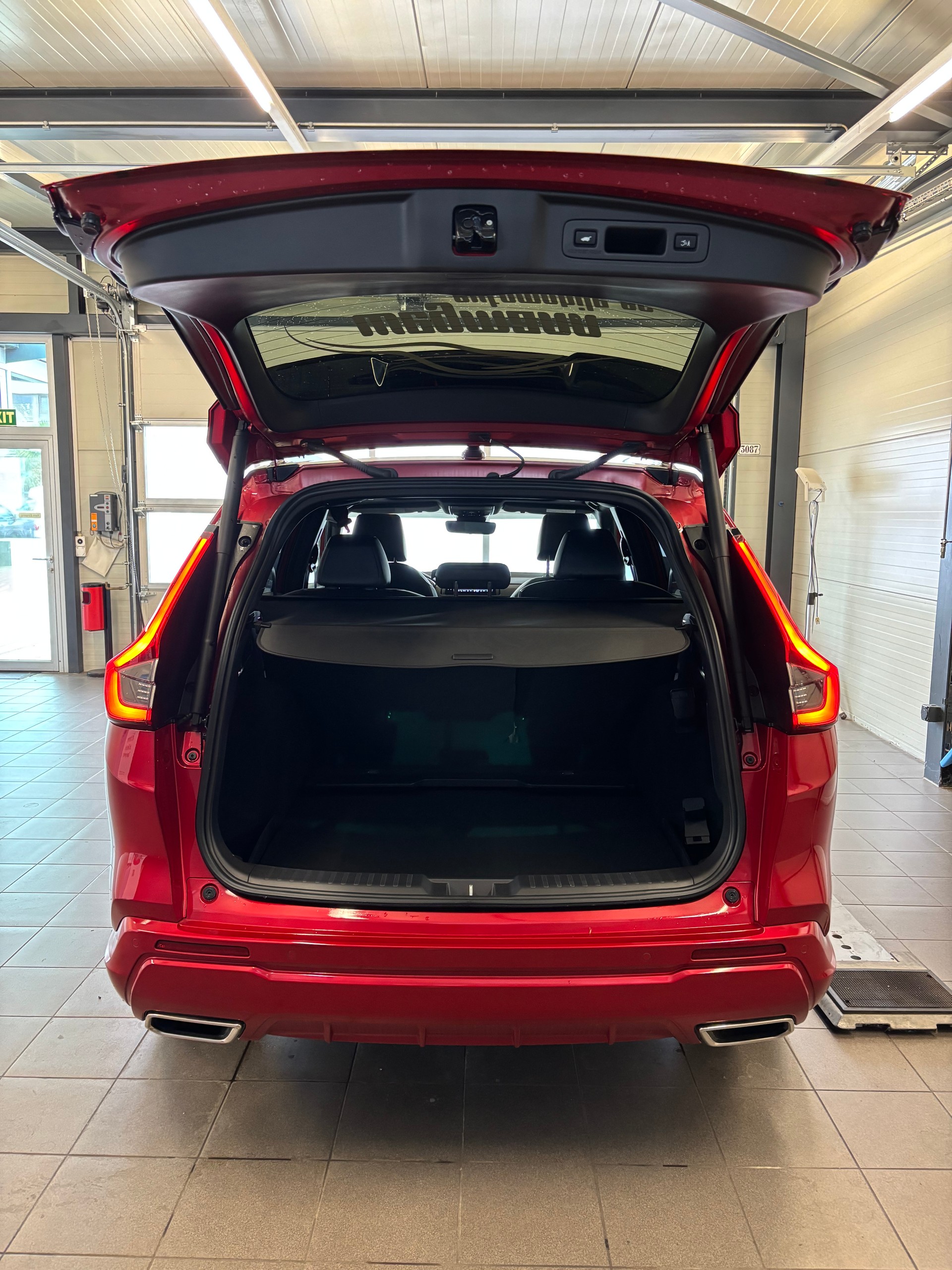 HONDA CR-V 2.0i MMD PHEV Advance 2WD Automatic-image-14