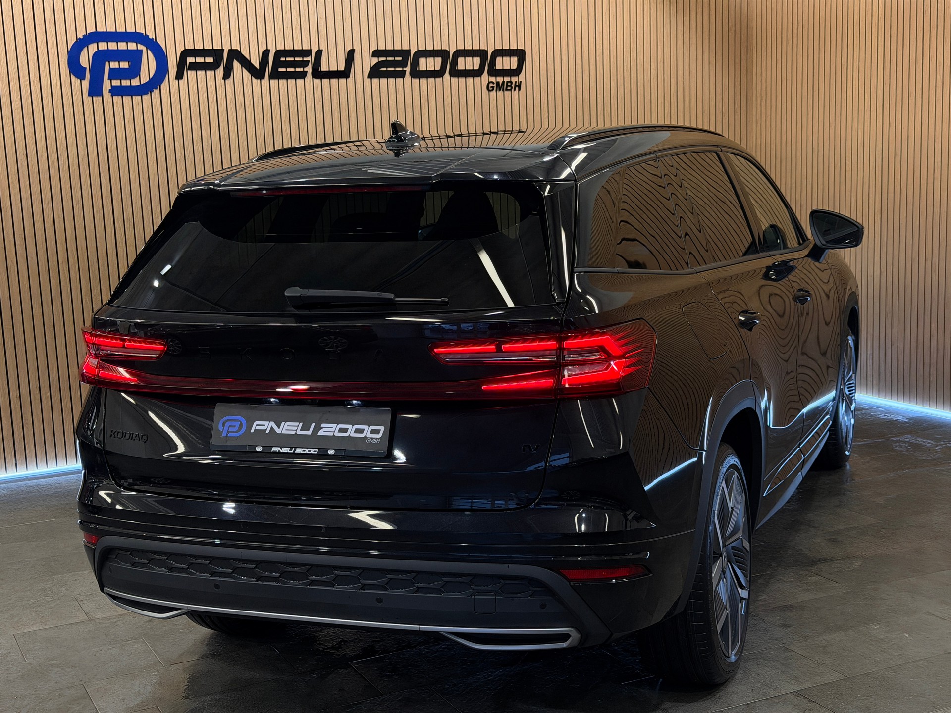 SKODA Kodiaq 1.5 TSI PHEV Sportline *Black Magic* 48Monate/100'000km Garantie*-image-2