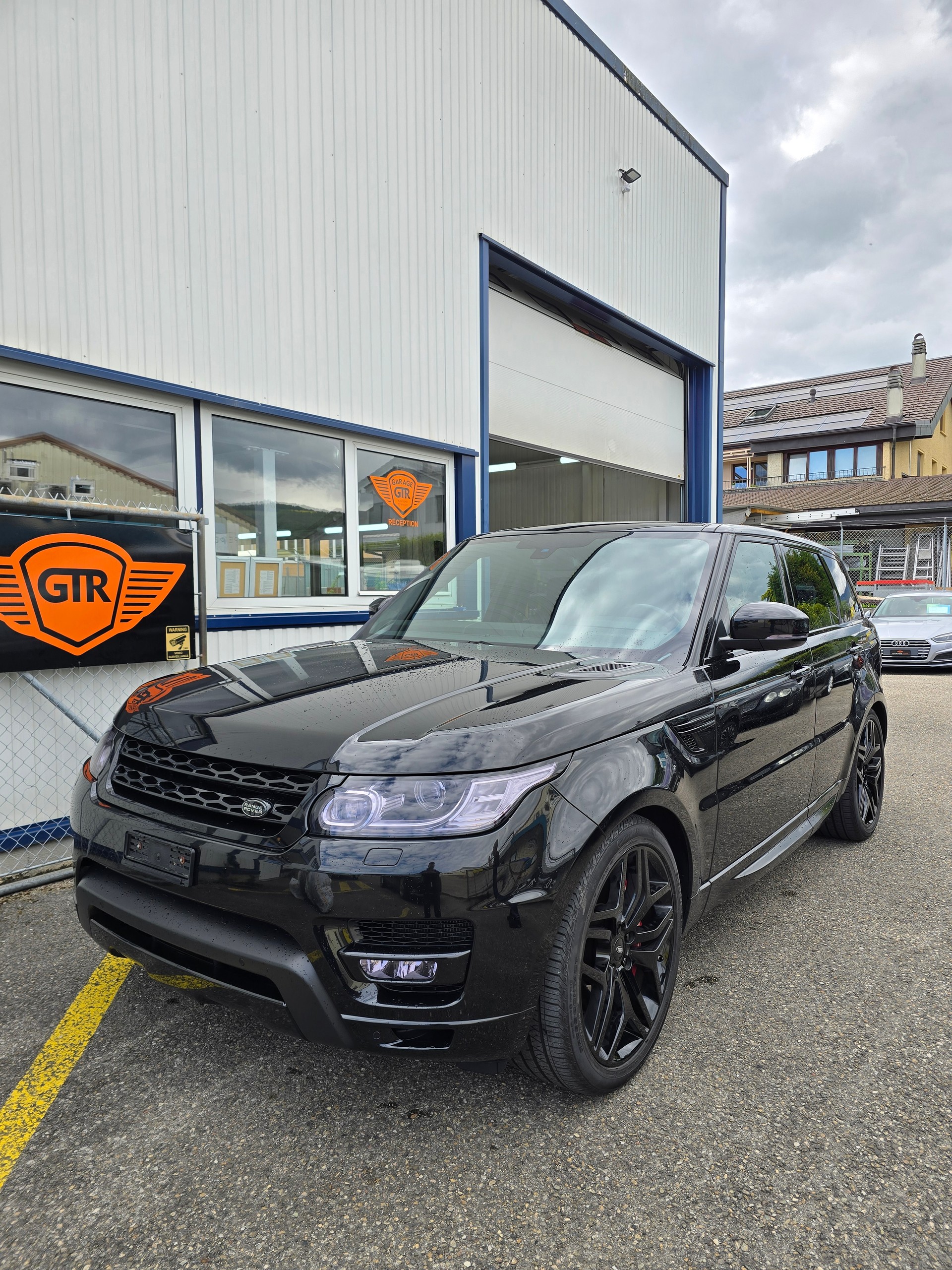 LAND ROVER Range Rover Sport 5.0 V8 SC HSE Dynamic Automatic