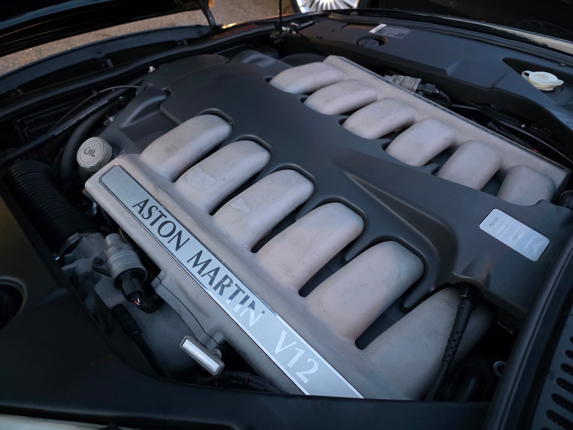 ASTON MARTIN DB7 Volante-image-16