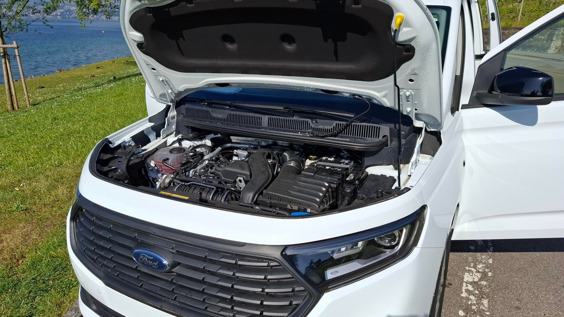 FORD Grand Tourneo Connect 1.5 EcoBoost Titanium Automat - inkl. Umbau für Rollstuhltransport-image-12