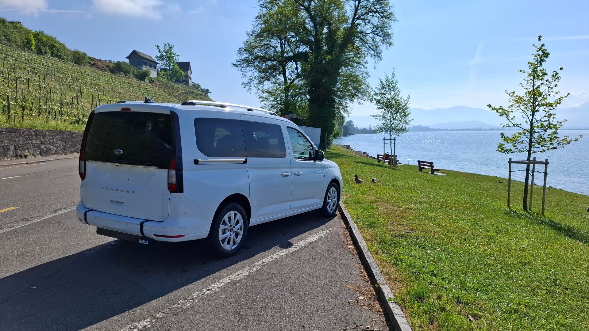 FORD Grand Tourneo Connect 1.5 EcoBoost Titanium Automat - inkl. Umbau für Rollstuhltransport-image-4