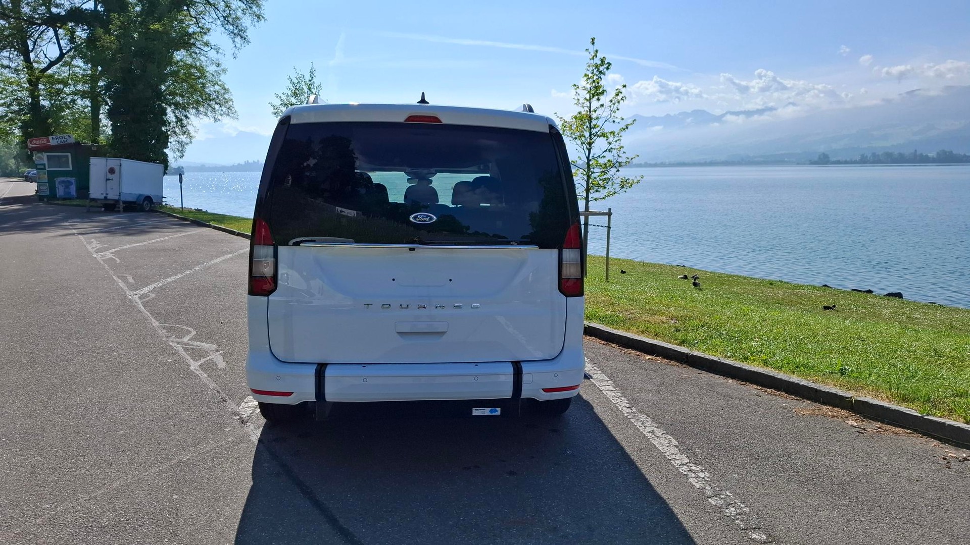 FORD Grand Tourneo Connect 1.5 EcoBoost Titanium Automat - inkl. Umbau für Rollstuhltransport-image-5