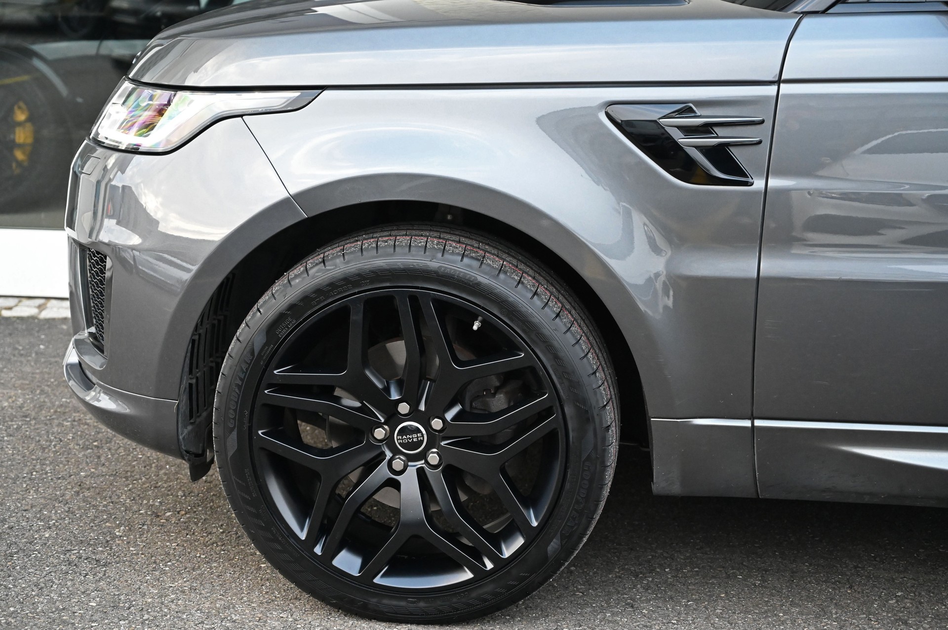 LAND ROVER Range Rover Sport 3.0 SDV6 HSE Dynamic Automatic-image-5
