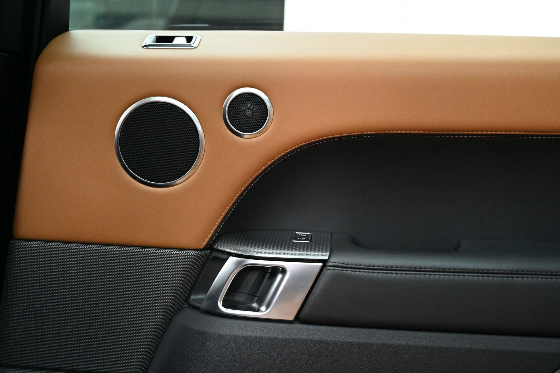 LAND ROVER Range Rover Sport 3.0 SDV6 HSE Dynamic Automatic-image-24