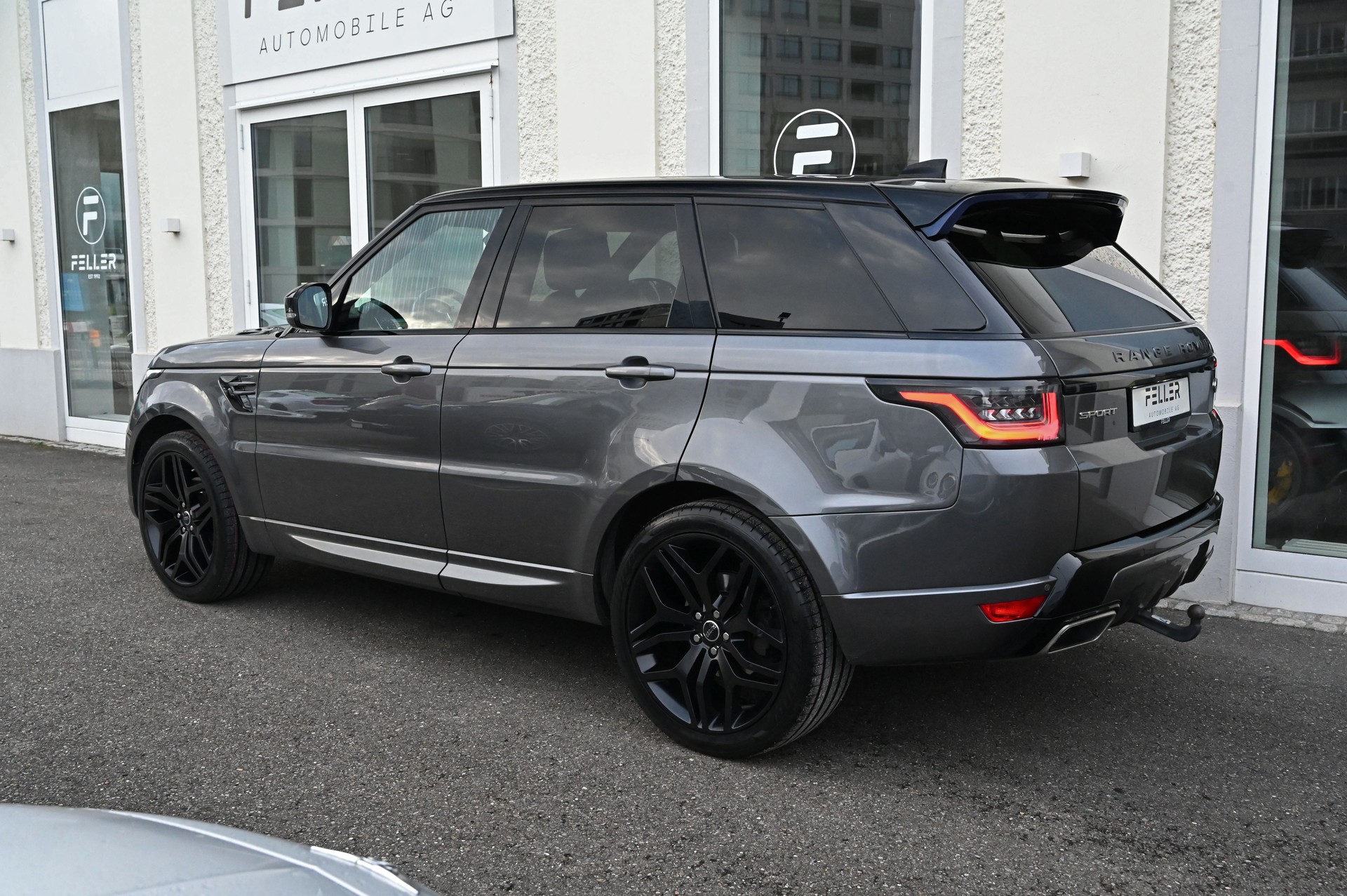 LAND ROVER Range Rover Sport 3.0 SDV6 HSE Dynamic Automatic-image-6