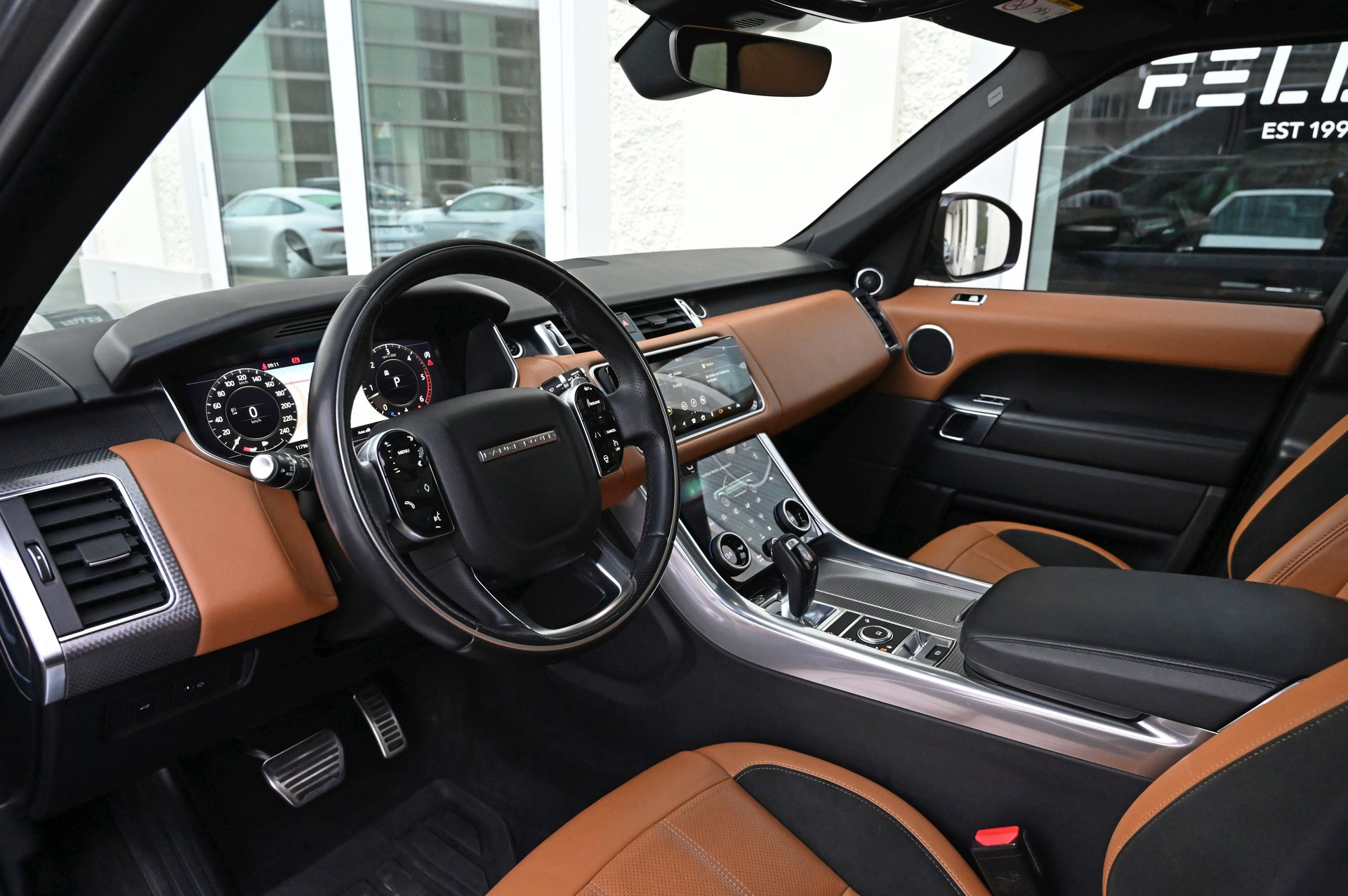 LAND ROVER Range Rover Sport 3.0 SDV6 HSE Dynamic Automatic-image-10