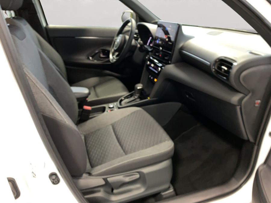 TOYOTA Yaris Cross 1.5 Trend AWDi e-CVT-image-8