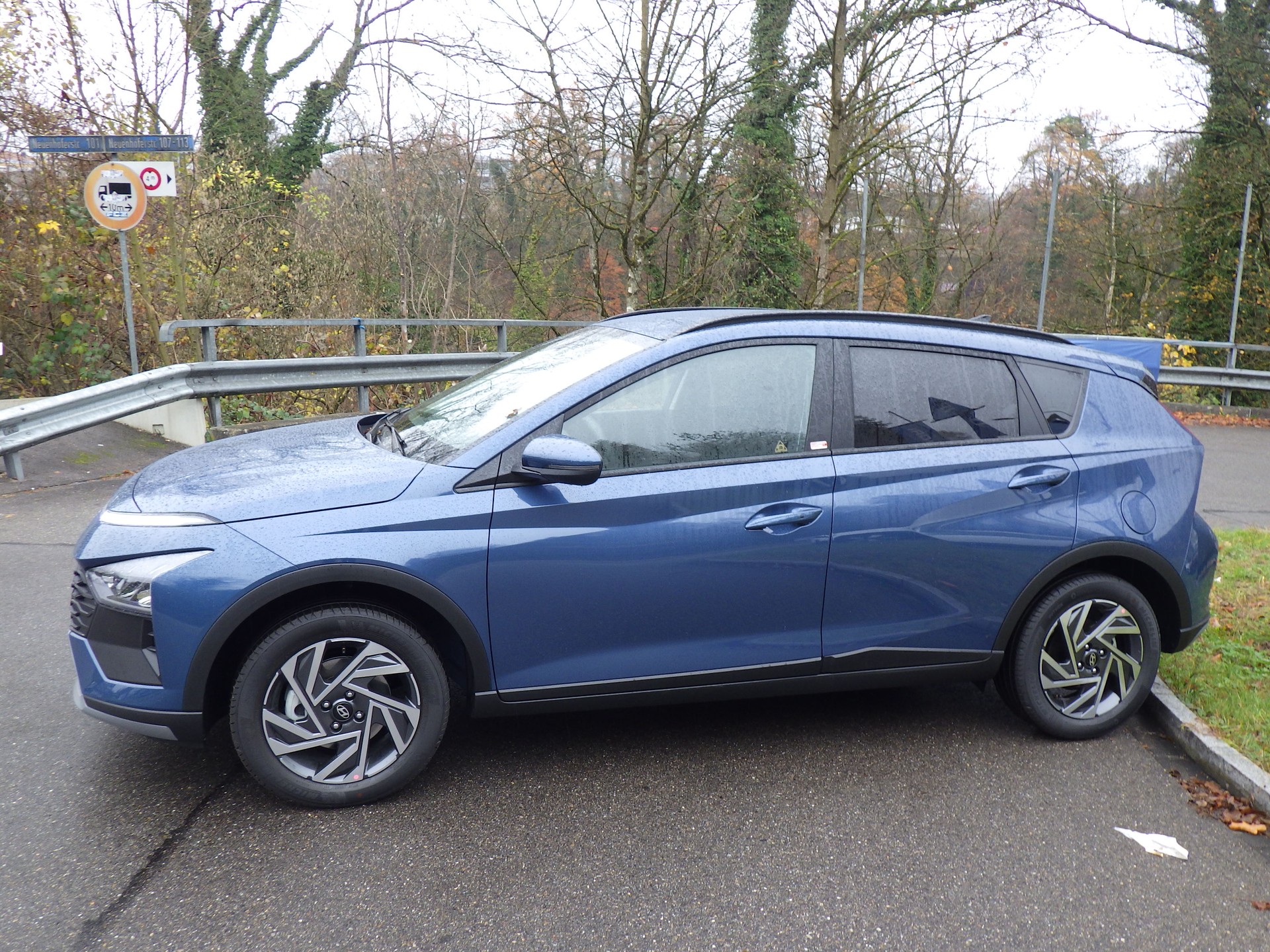 HYUNDAI Bayon 1.0 T-GDi Amplia DCT-image-1
