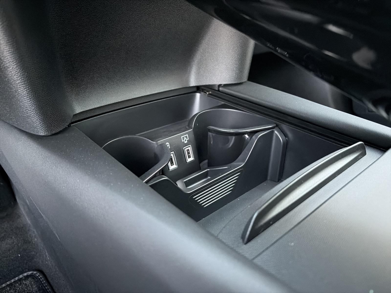 DS AUTOMOBILES No8 E-Tense Pallas-image-15