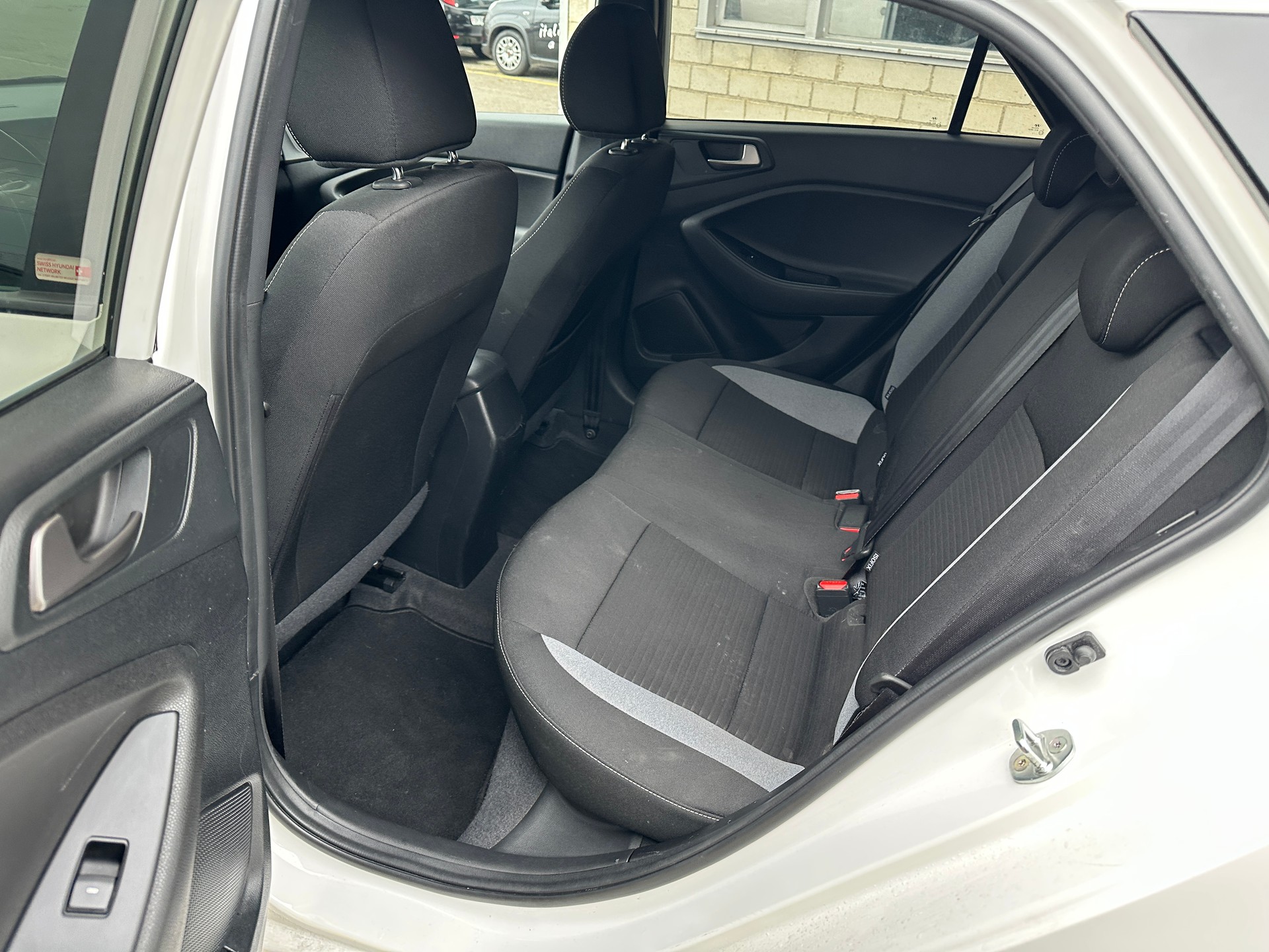 HYUNDAI i20 1.0 T-GDi exxtra Plus-image-6