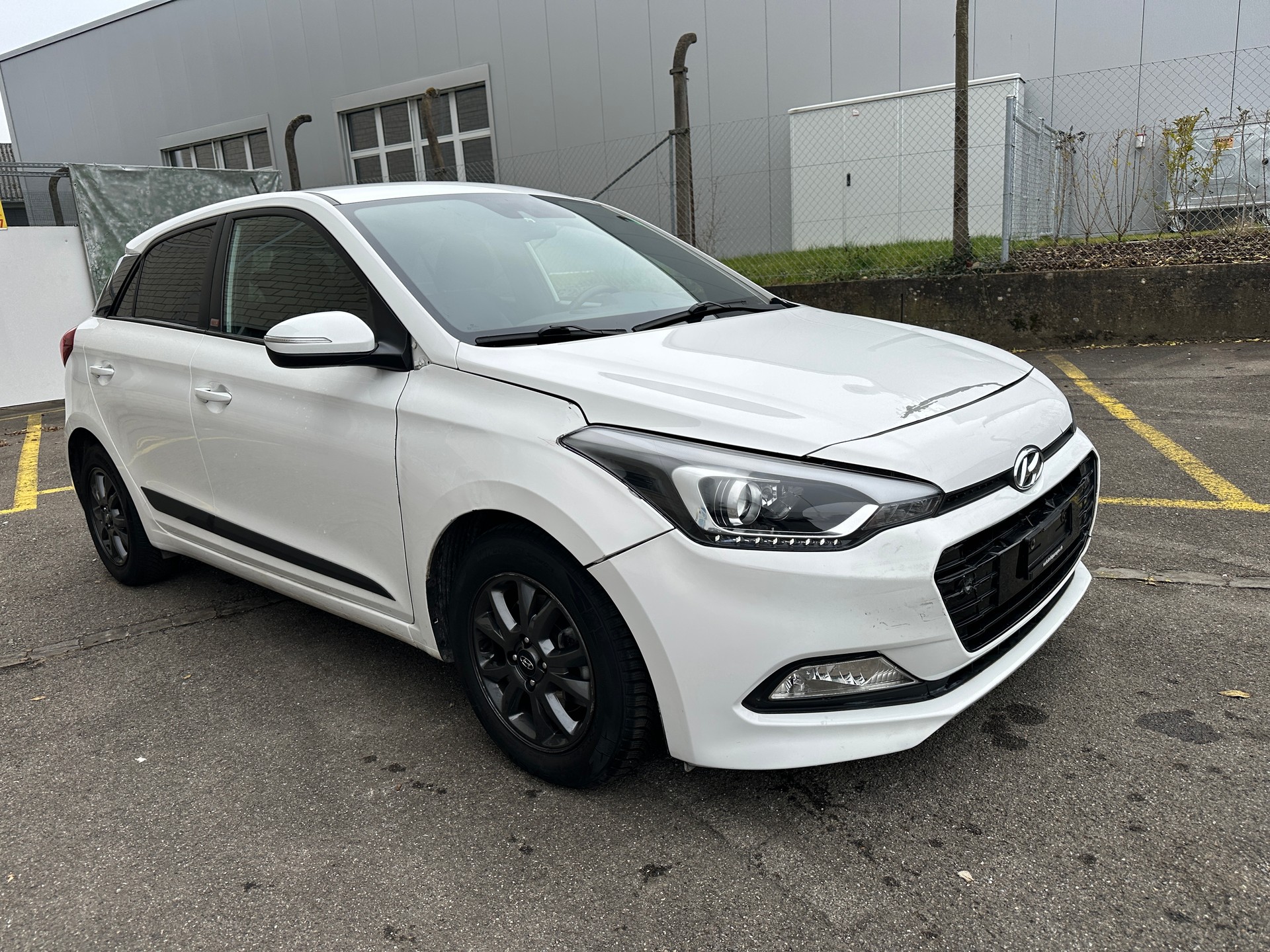 HYUNDAI i20 1.0 T-GDi exxtra Plus-image-2