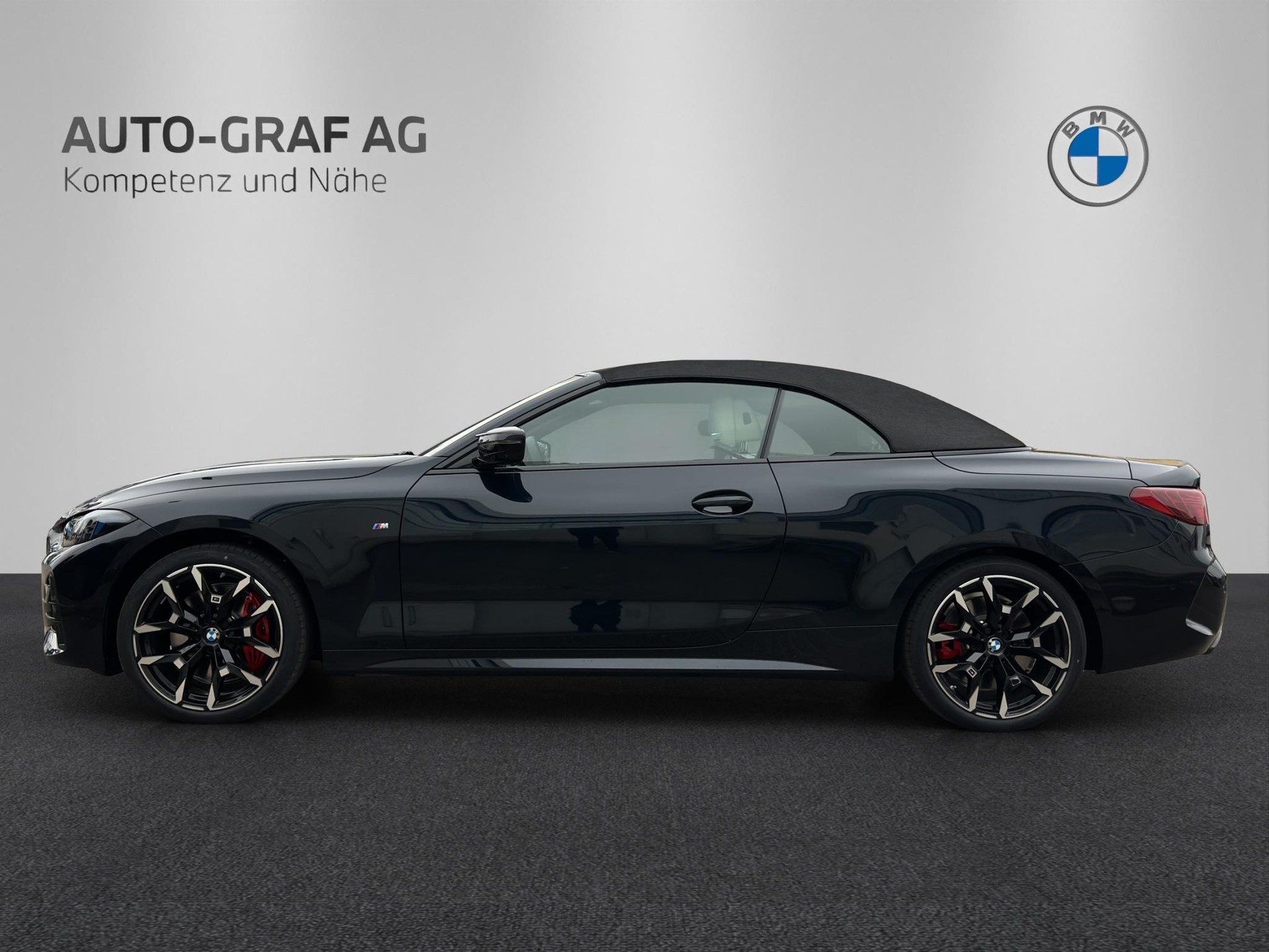 BMW M440i xDrive Cabrio Individual-image-1