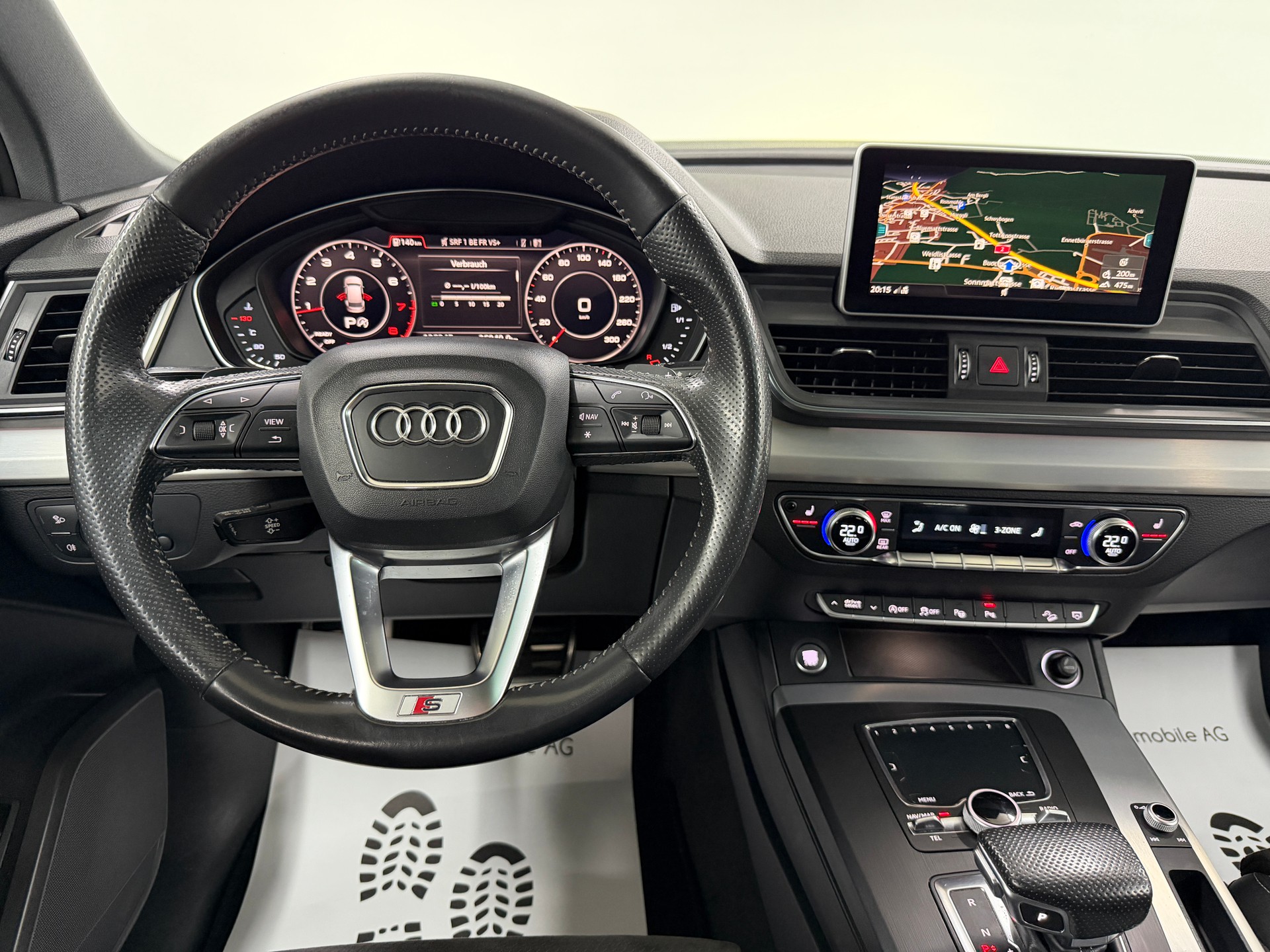 AUDI Q5 2.0 TFSI S-Line sport 252PS Midnight Black quattro S-tronic / 360° Kamera / Panoramadach / Komfortschlüssel / LED /-image-11