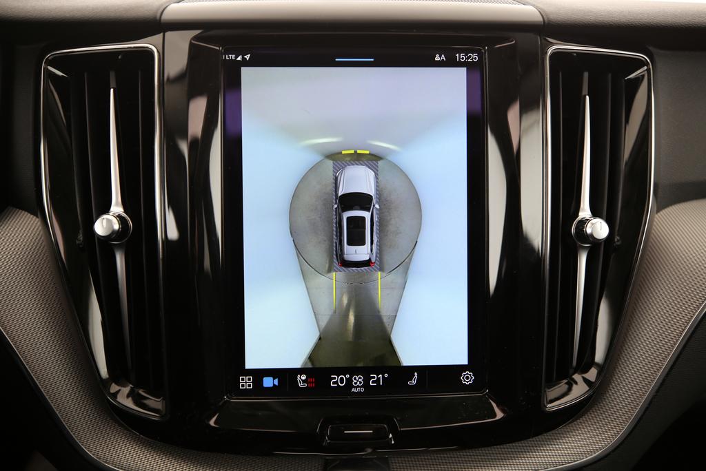 VOLVO XC60 2.0 B4 MH Core-image-8