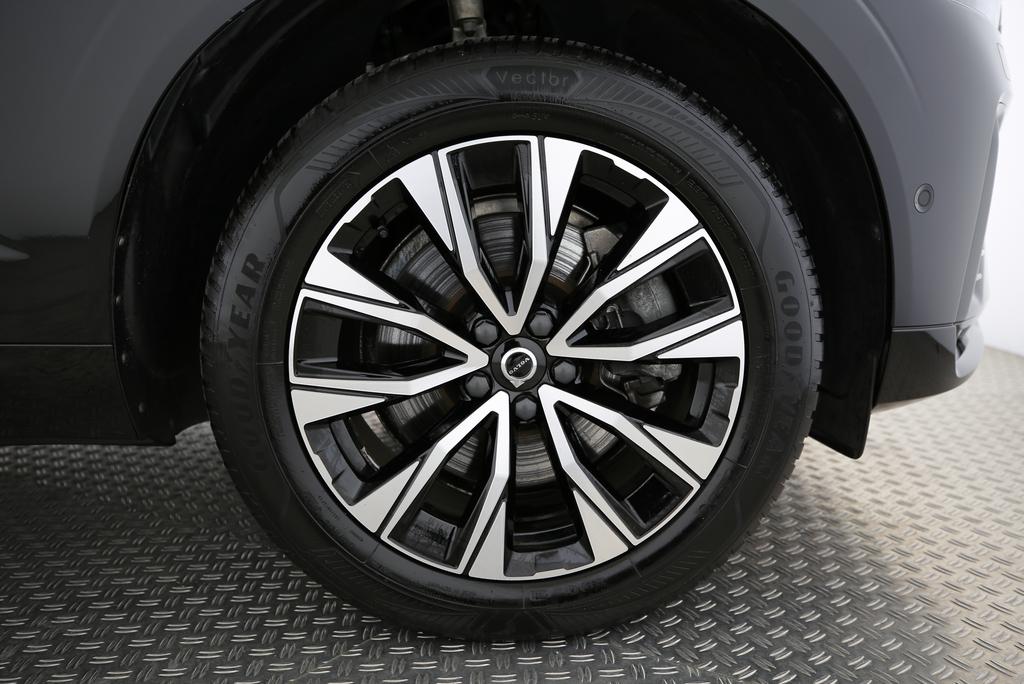 VOLVO XC60 2.0 B4 MH Core-image-13