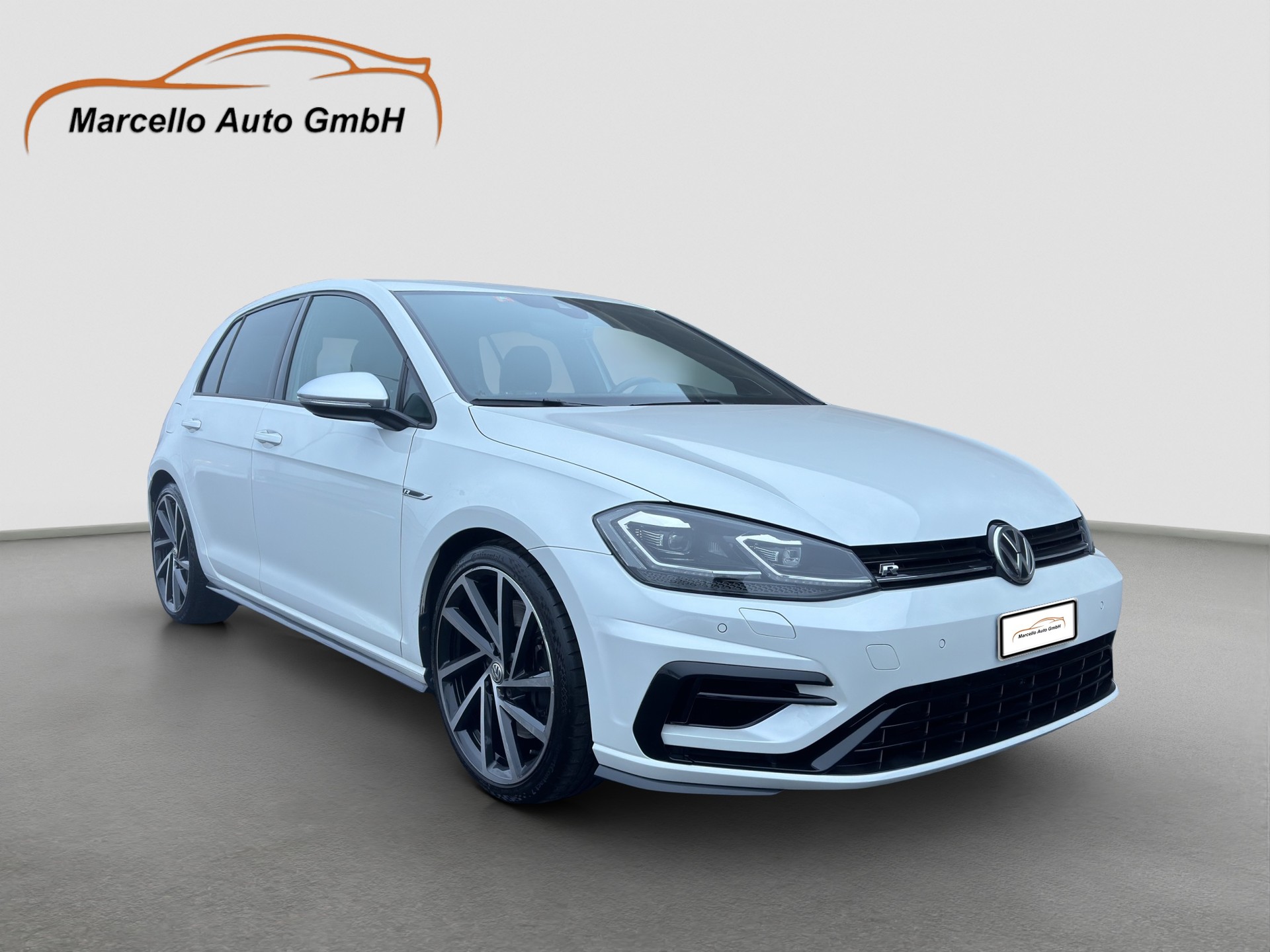 VW Golf 2.0 TSI R 4Motion DSG-image-2